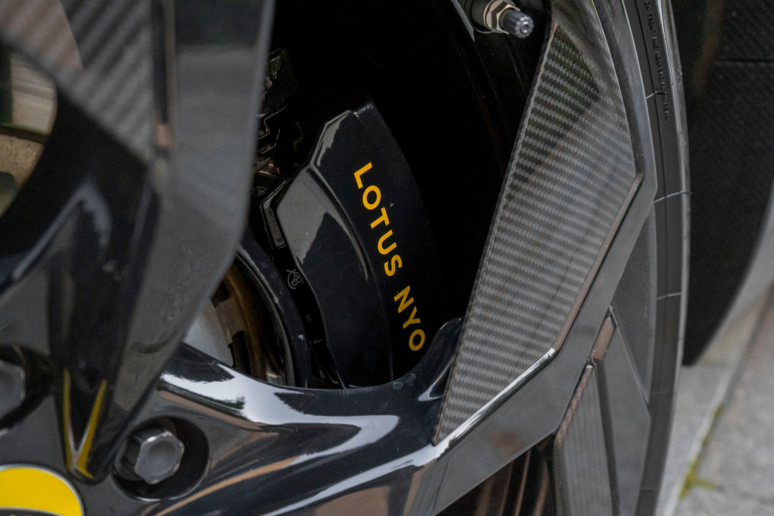 Lotus Eletre. Автомобильный фотограф Ногинск Денис Городок