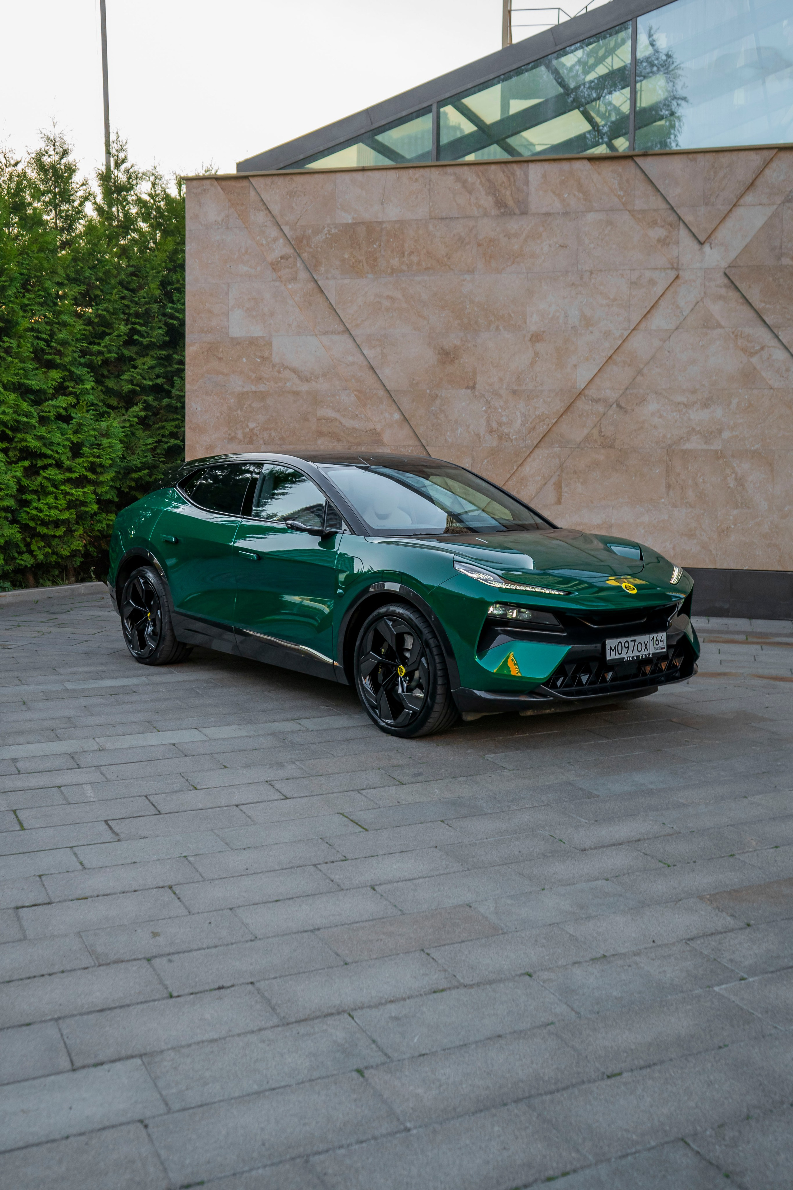 Lotus Eletre. Автомобильный фотограф Ногинск Денис Городок
