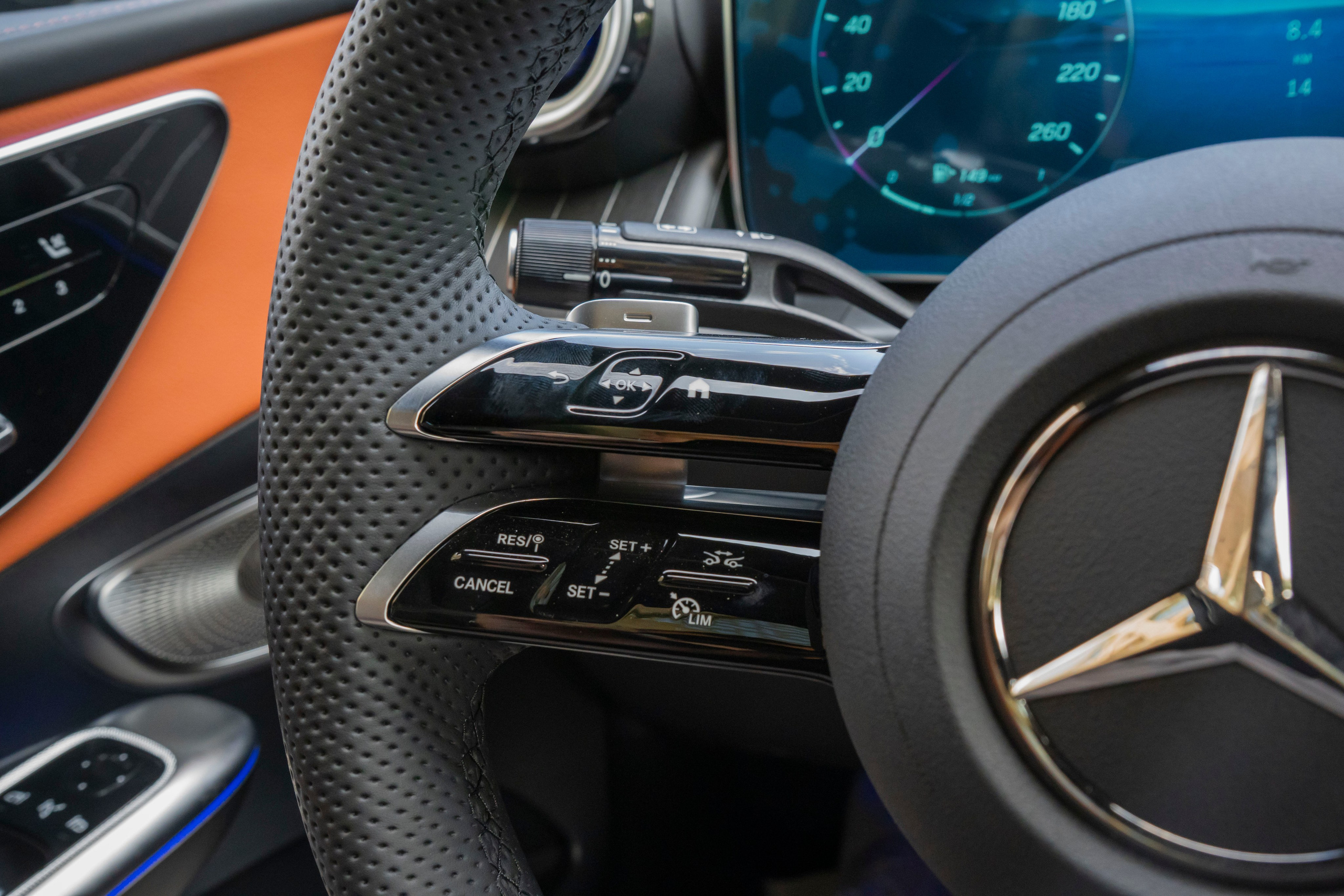 Mercedes-Benz GLC Coupe. Автомобильный фотограф Ногинск Денис Городок