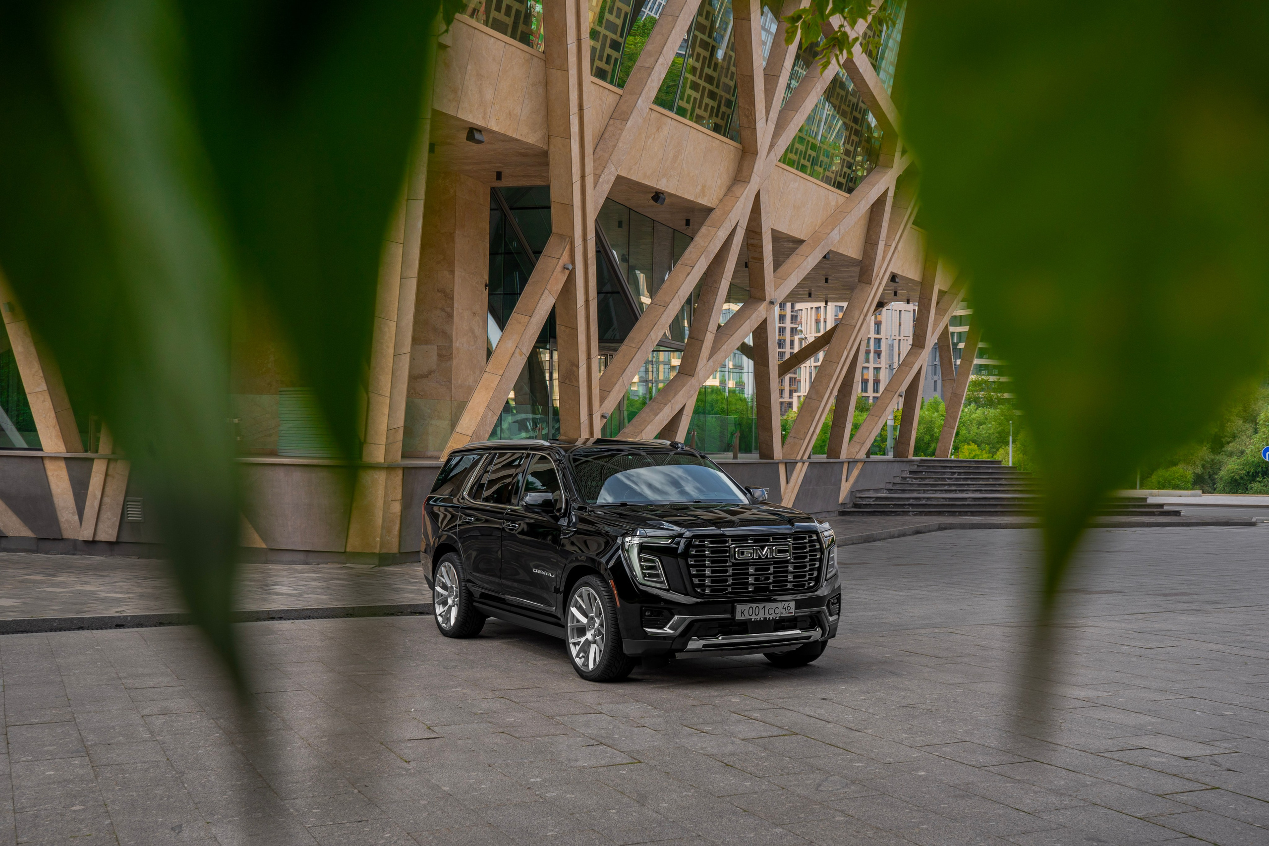 GMC Yukon. Автомобильный фотограф Ногинск Денис Городок