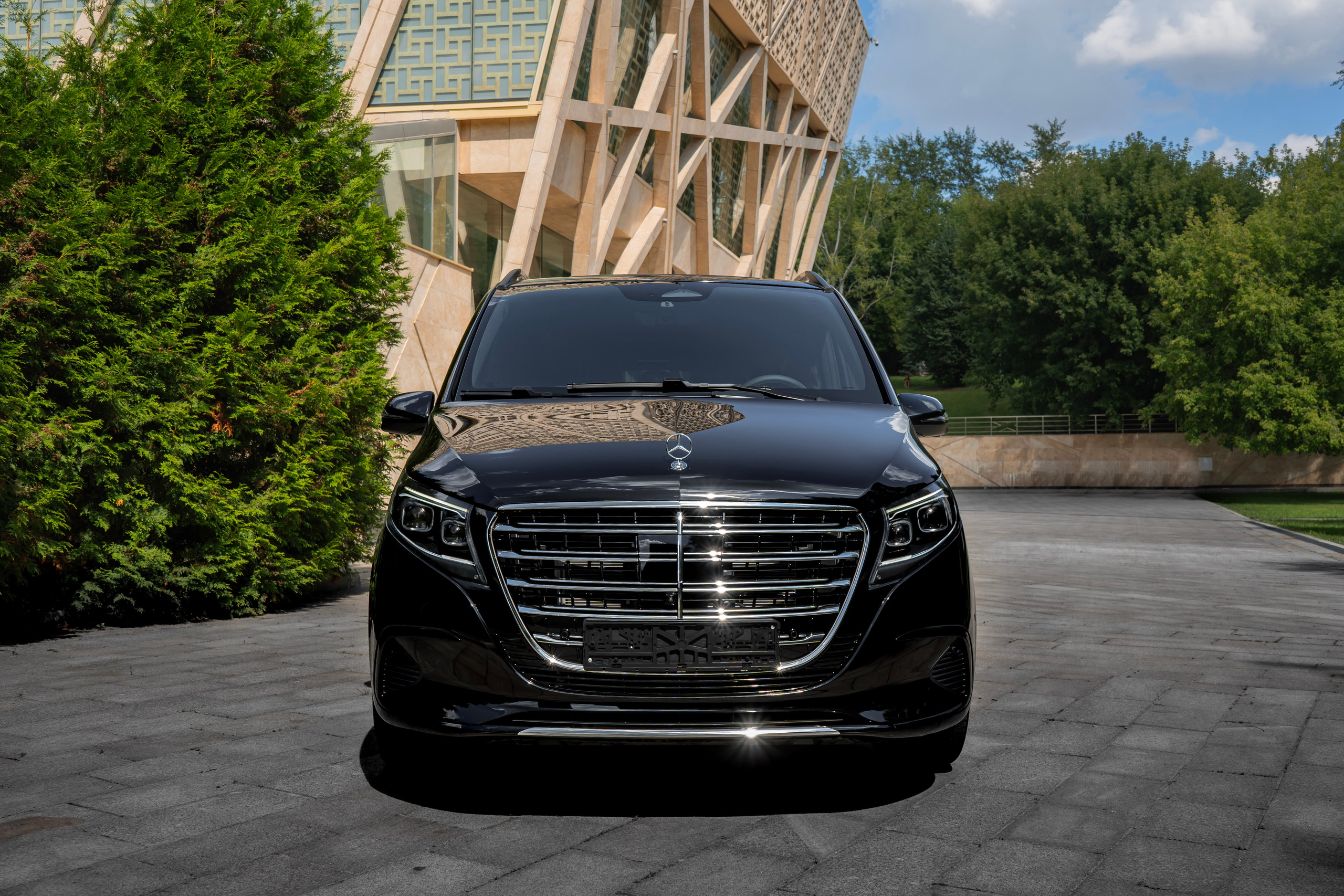 Mercedes-Benz V-class. Автомобильный фотограф Ногинск Денис Городок