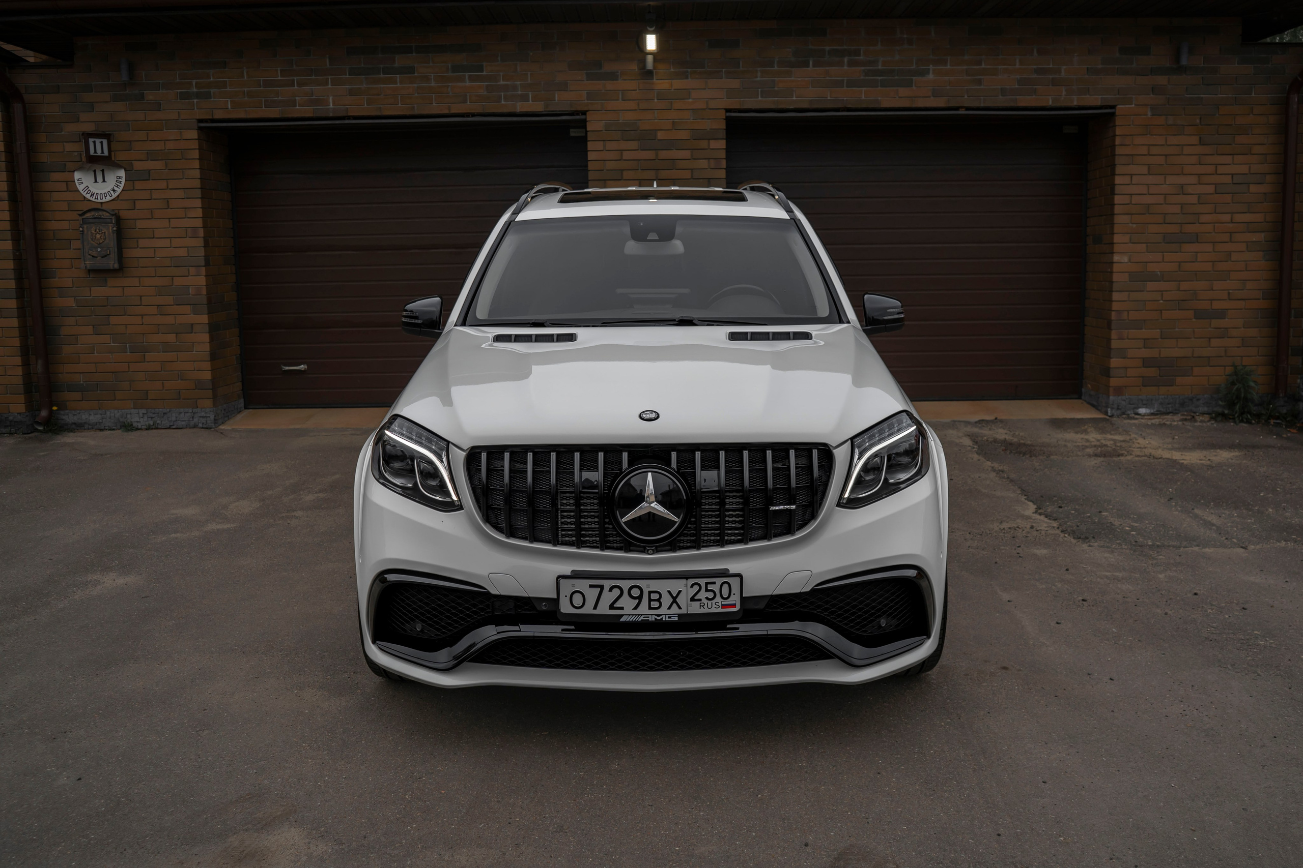 Mercedes-Bens GLS63 AMG. Автомобильный фотограф Ногинск Денис Городок