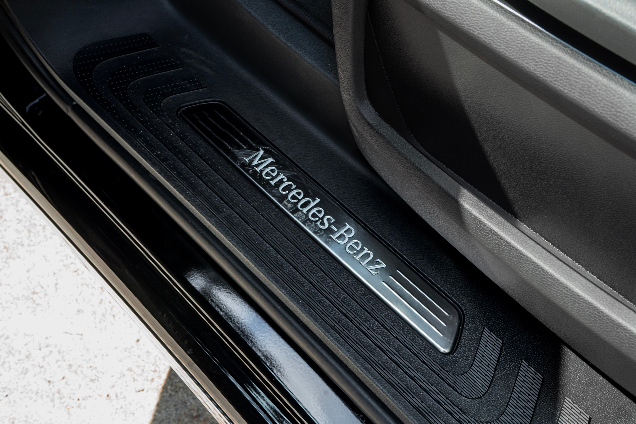 Mercedes-Benz V-class. Автомобильный фотограф Ногинск Денис Городок