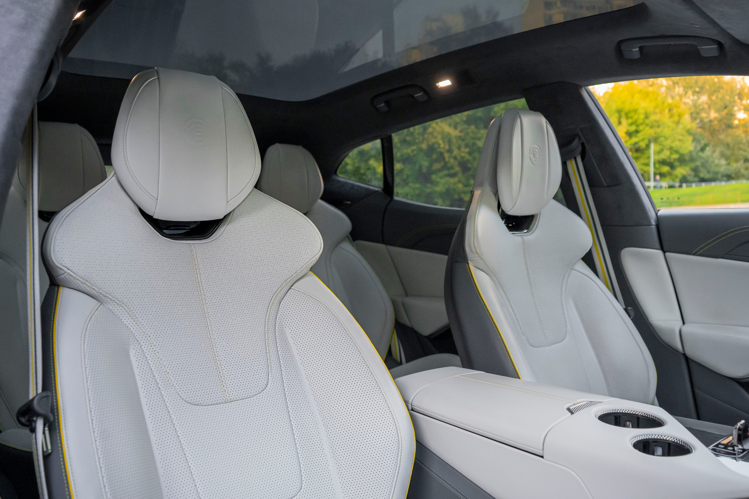 Lotus Eletre. Автомобильный фотограф Ногинск Денис Городок