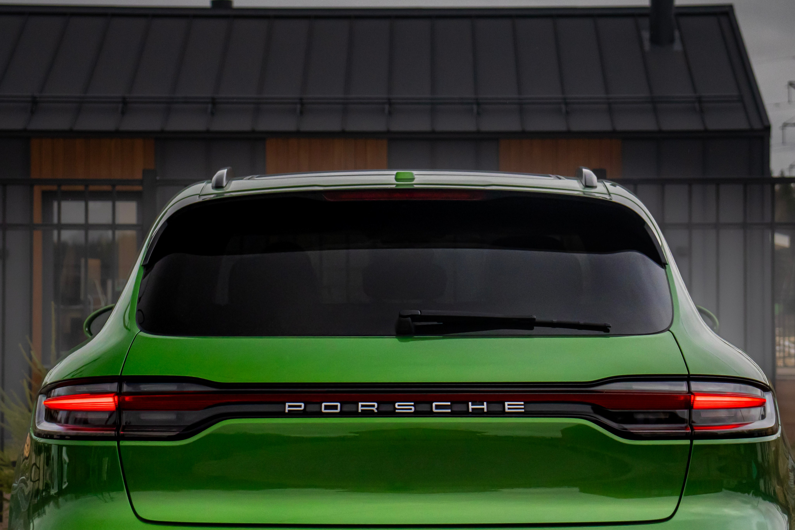Porsche Macan. Автомобильный фотограф Ногинск Денис Городок
