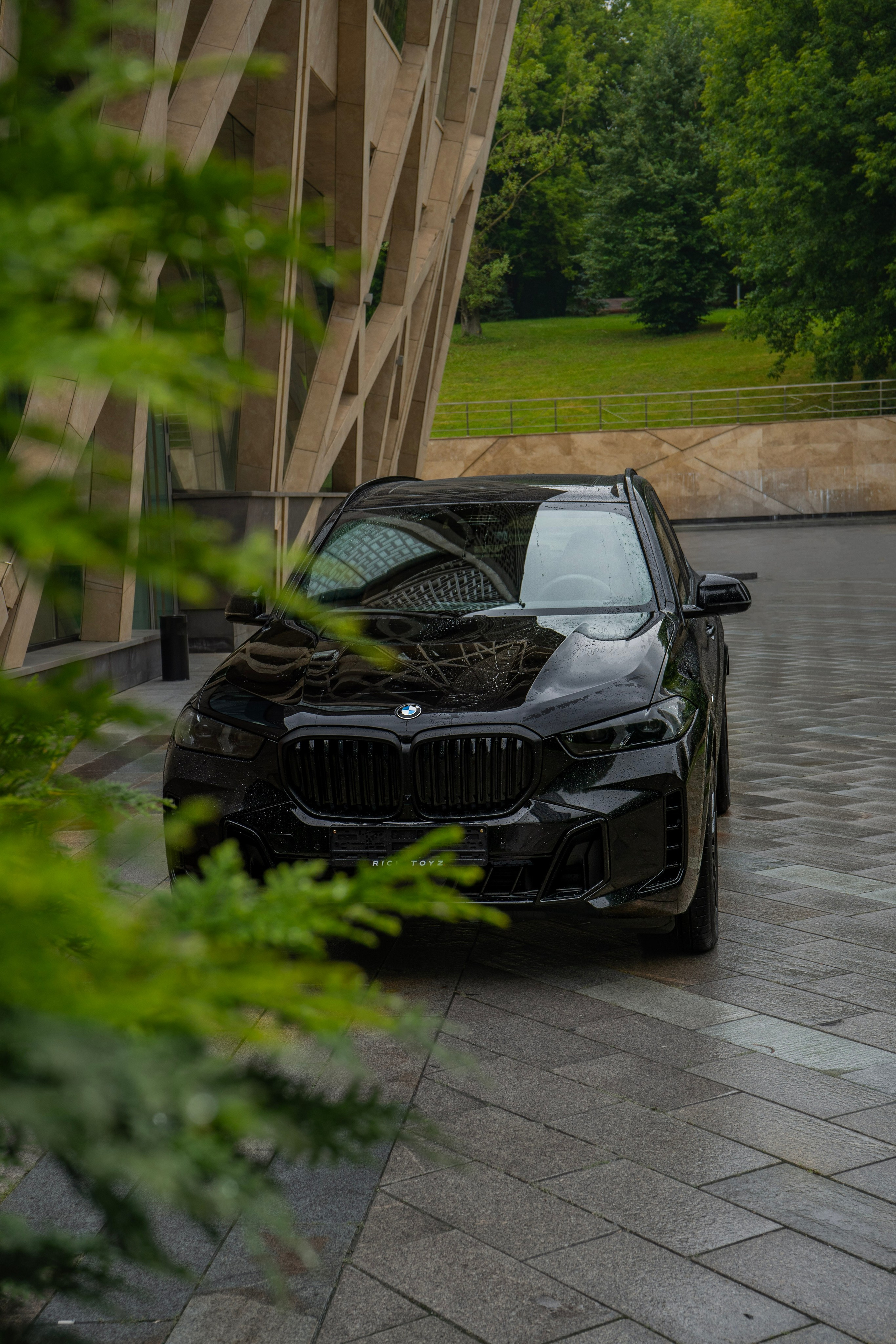 BMW X5 (M Competition). Автомобильный фотограф Ногинск Денис Городок