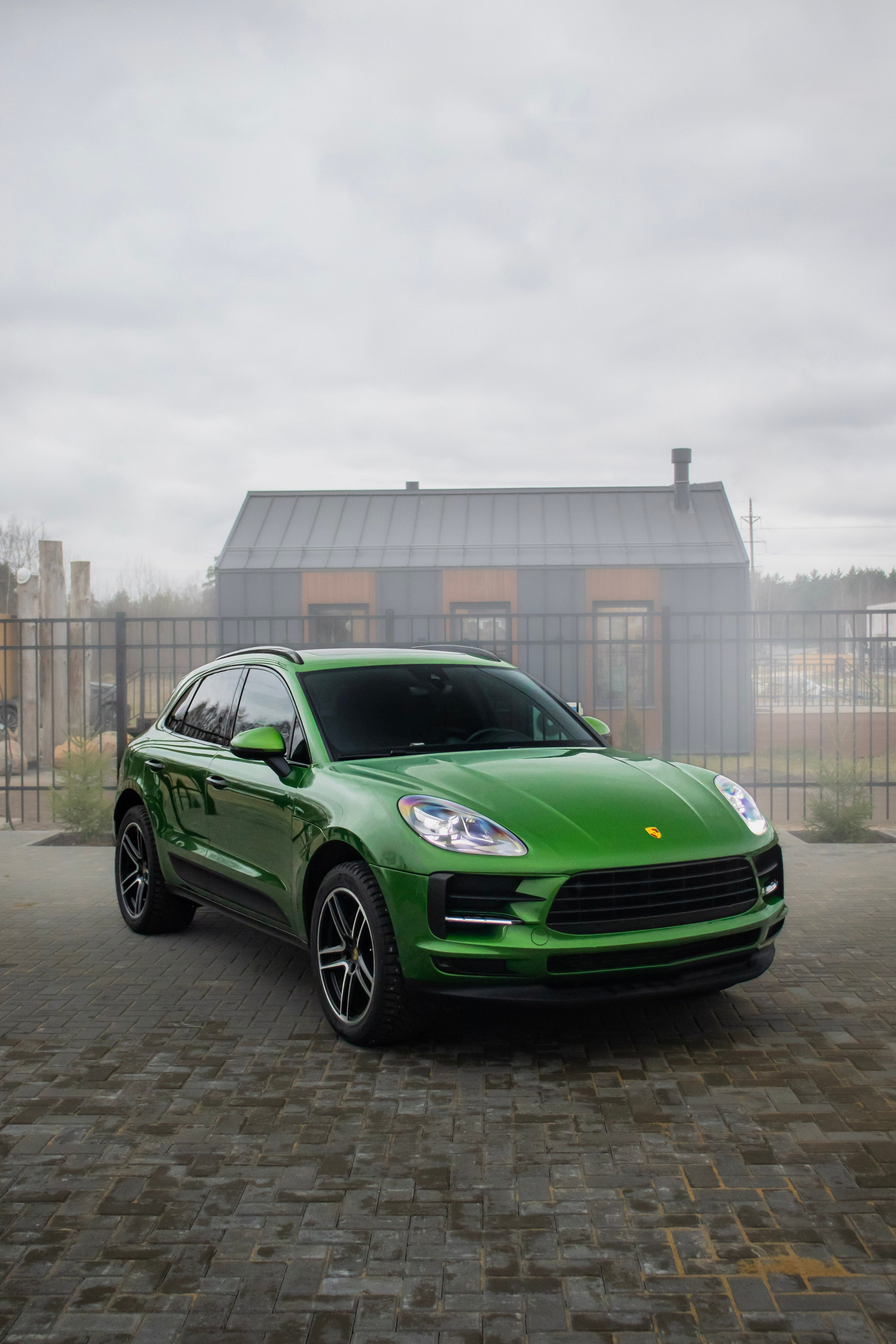 Porsche Macan. Автомобильный фотограф Ногинск Денис Городок