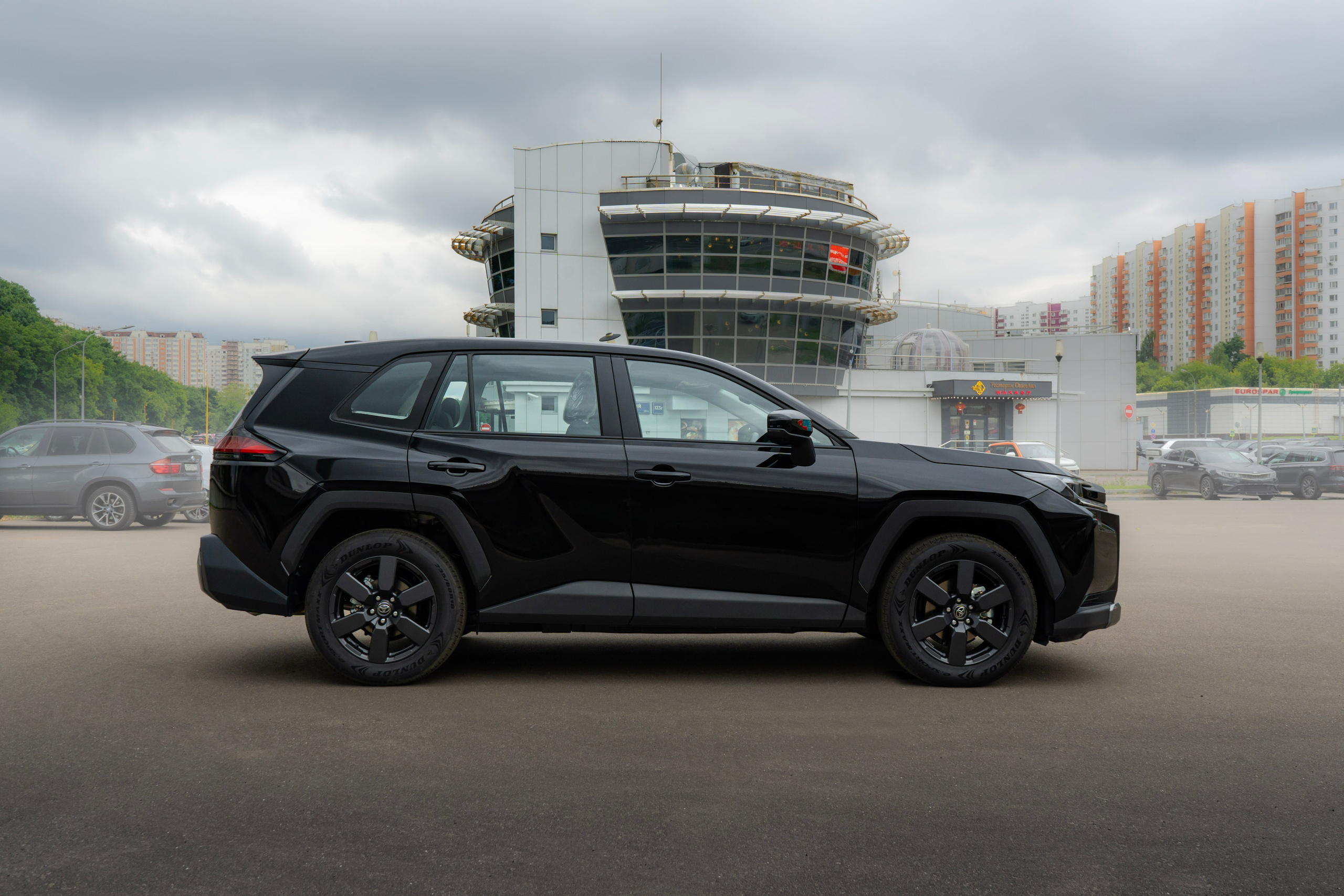 Toyota Rav4. Автомобильный фотограф Ногинск Денис Городок