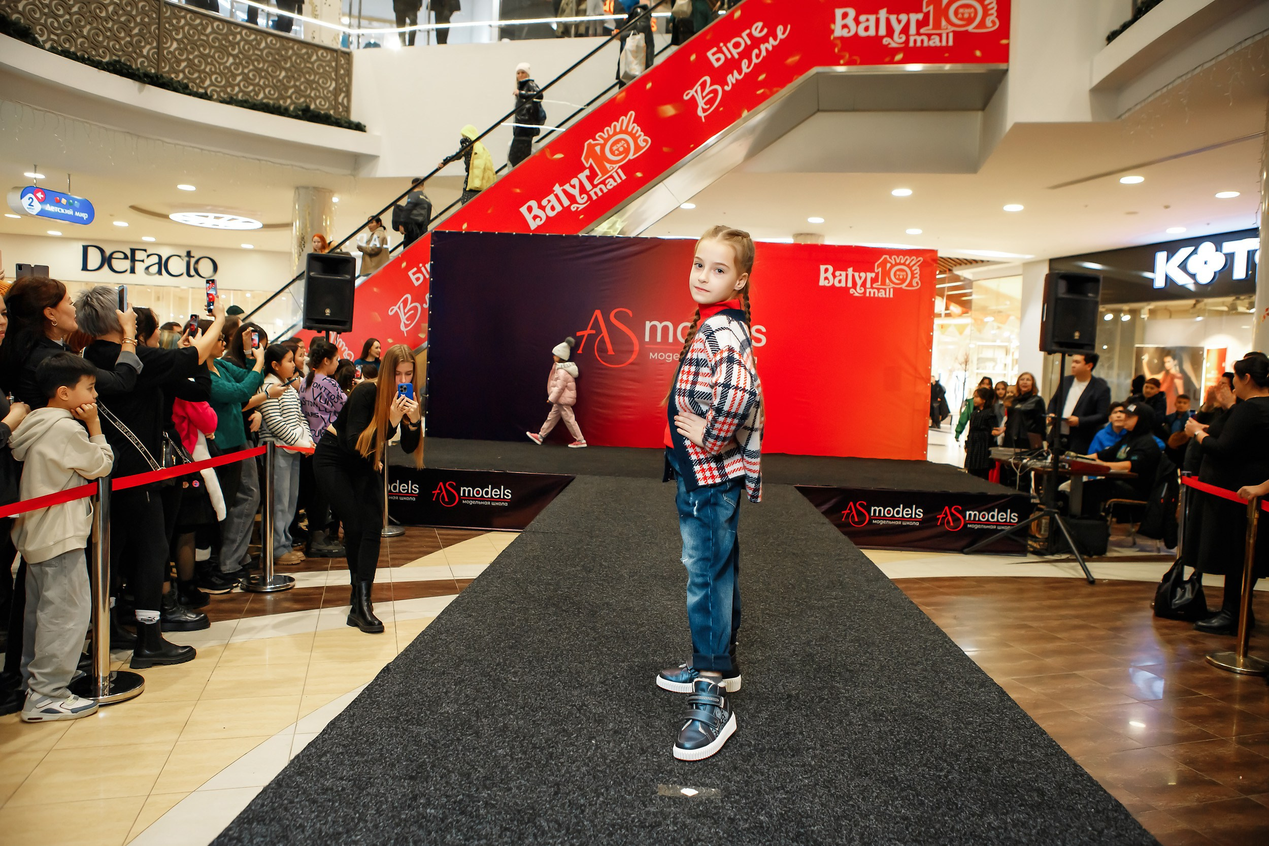 Fashion Show модельной школы AS Models. Кипятком Павлодар