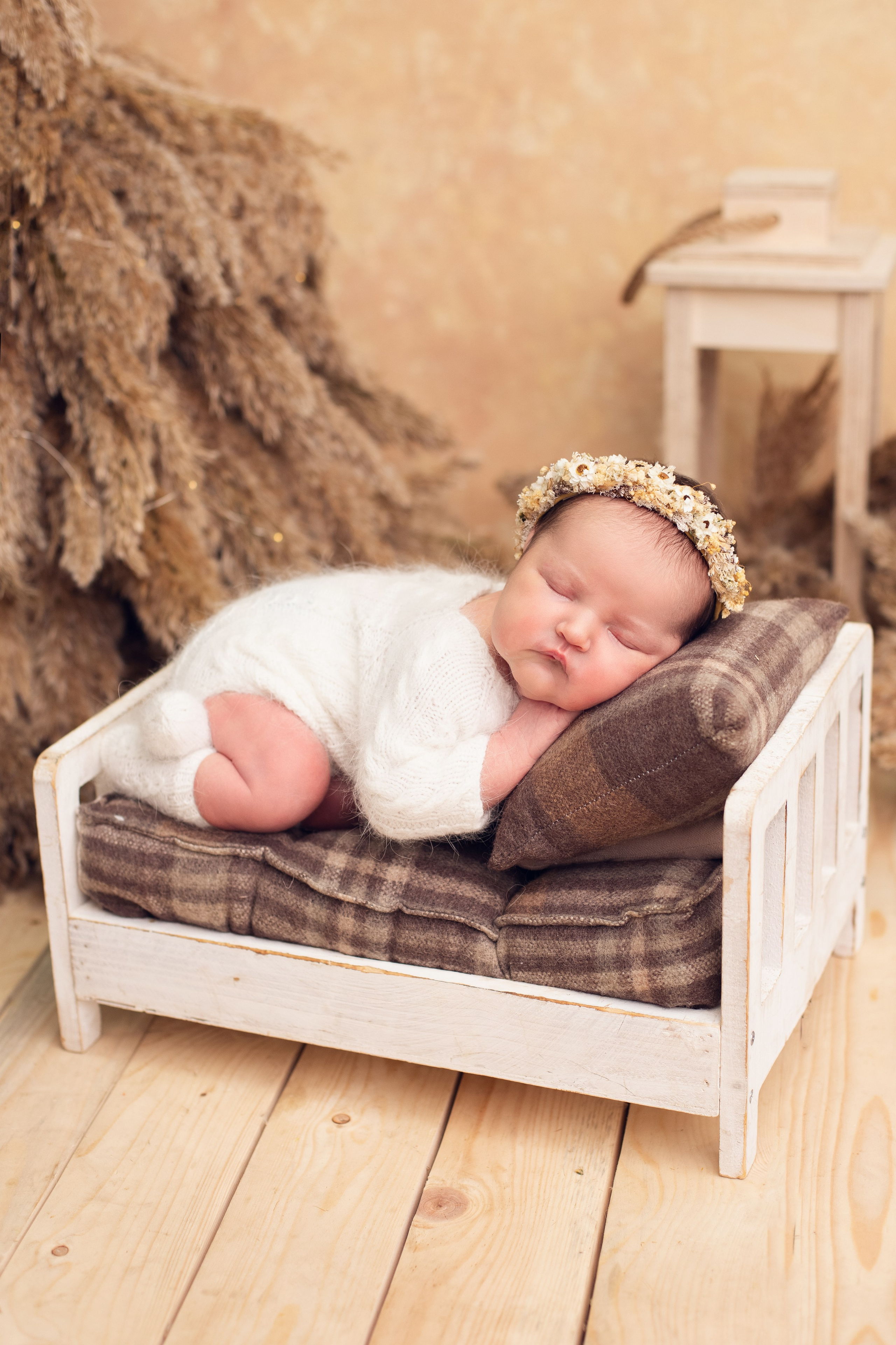 Василиса. Фотограф новорожденных в г. Россошь Виктория Нечепуренко