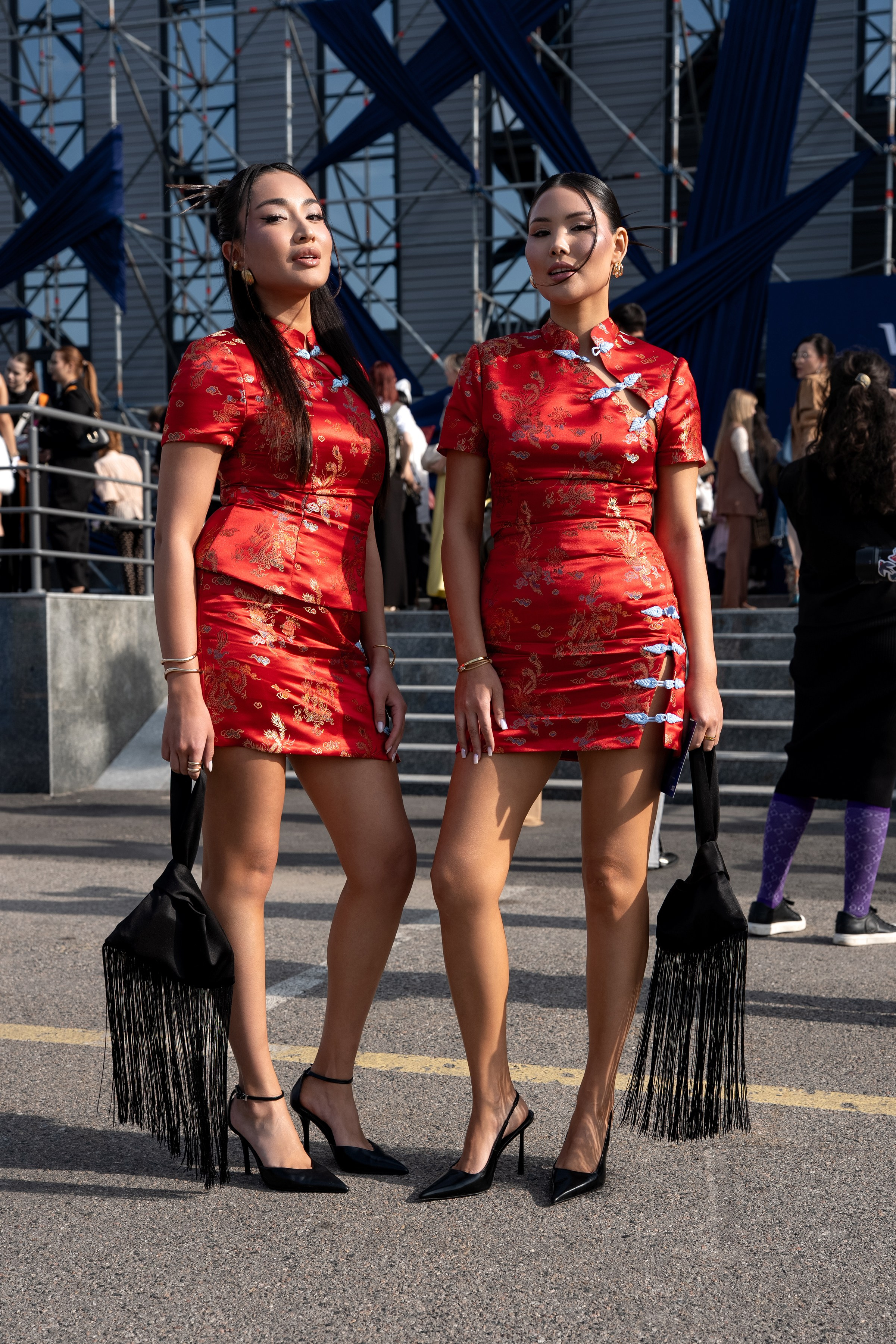 Visa Fashion Week Almaty Pre-Fall 2026 April StreetStyle Day 1. Сайт Алматинского НЮ АРТ, будуар и фэшн фотографа Дениса Карпенко