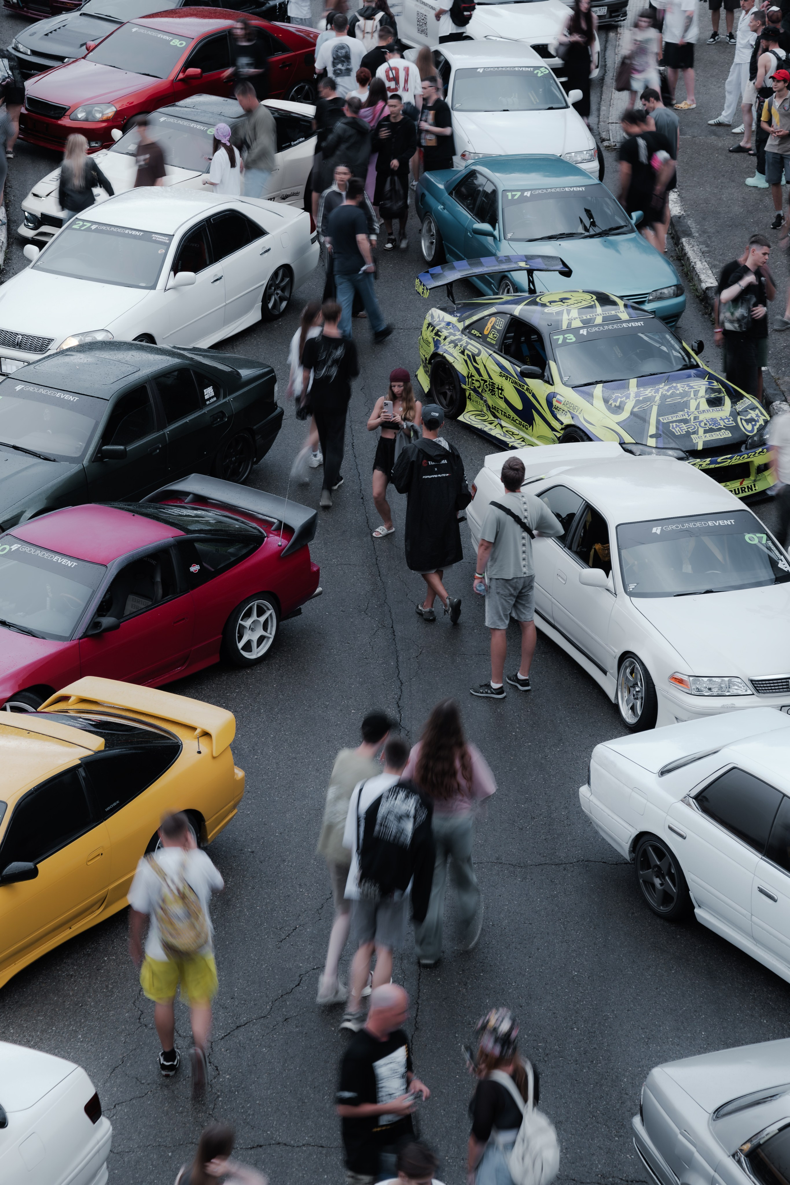 //GROUNDED2025. Автомобильный фотограф