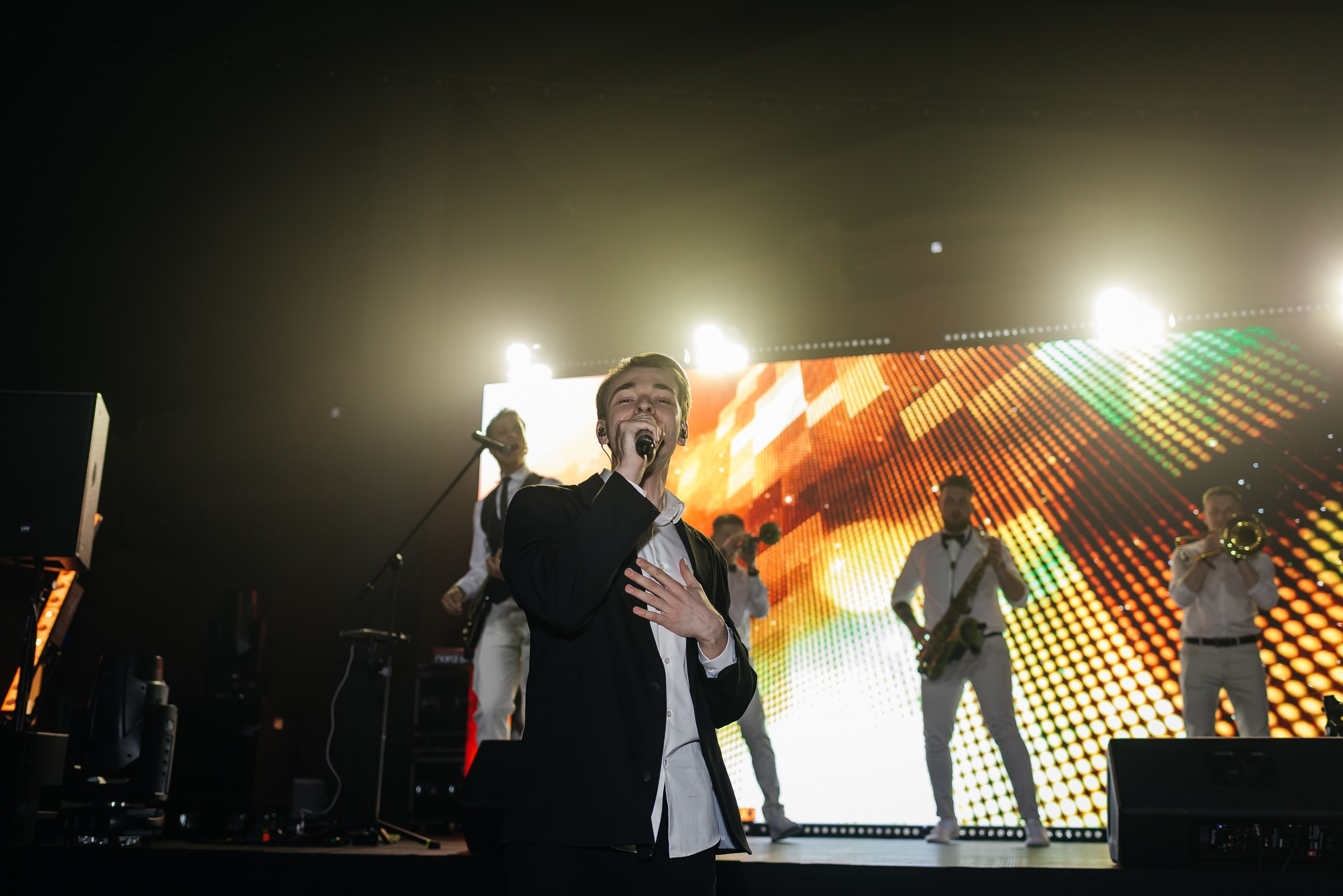 Репортажная фотосъёмка в Брусницын Холле. Свадебный фотограф в Санкт-Петербурге Венера Ахметова