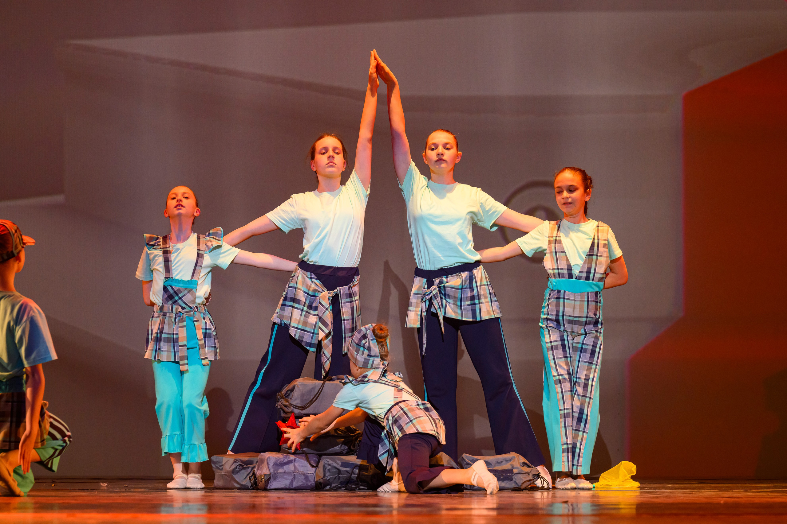 23 апреля, часть 1, БКЗ Октябрьский, г. Санкт-Петербург. Золотое яблочко