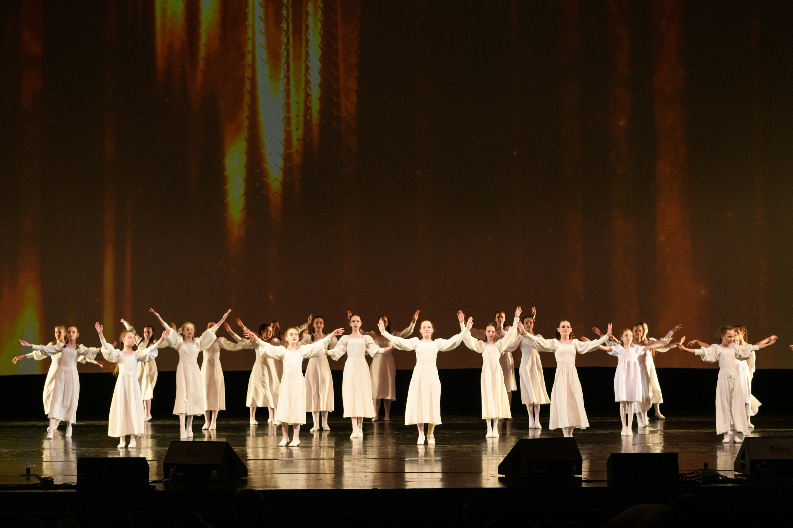 23 апреля, часть 2, БКЗ Октябрьский, г. Санкт-Петербург. Золотое яблочко