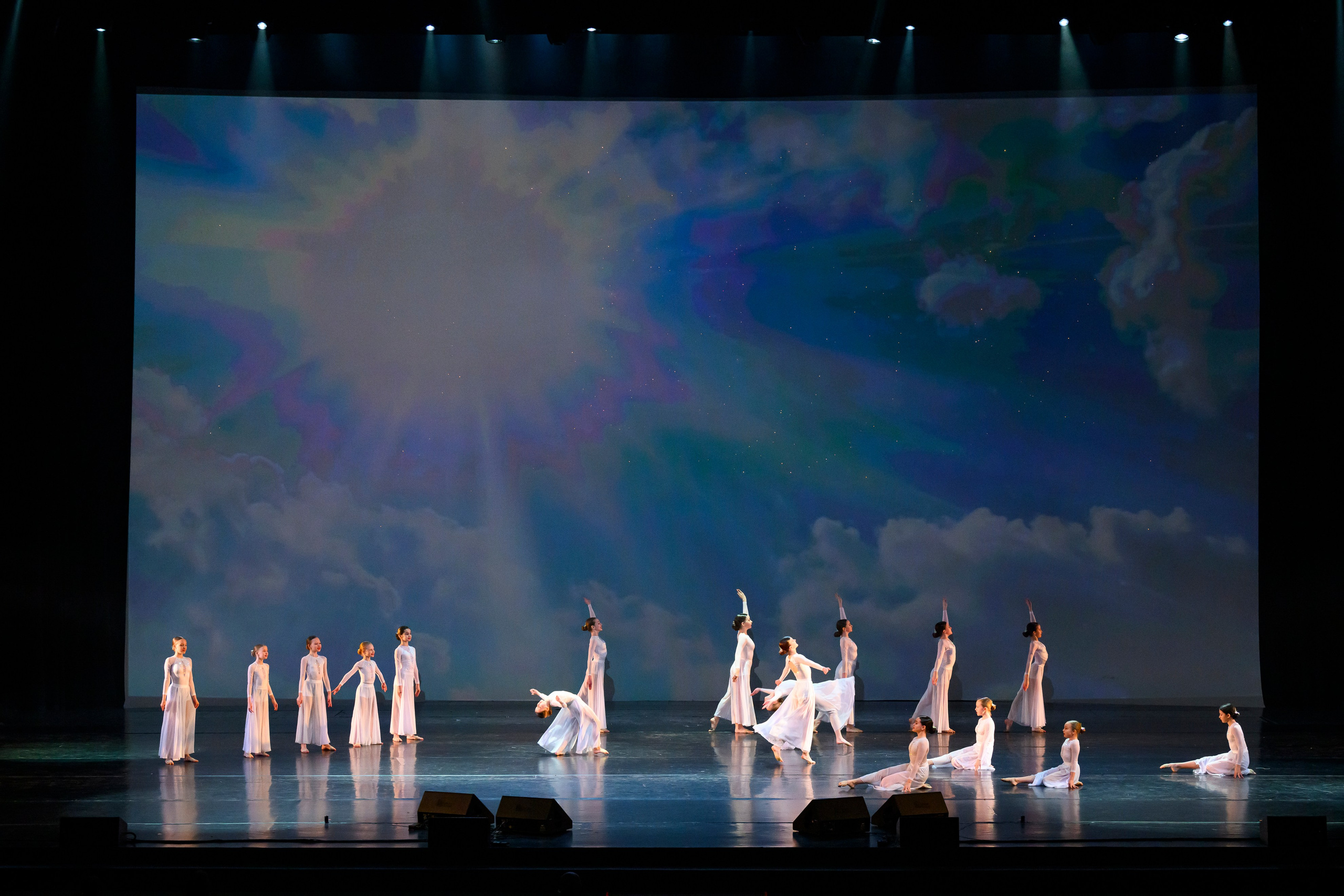 23 апреля, часть 1, БКЗ Октябрьский, г. Санкт-Петербург. Золотое яблочко