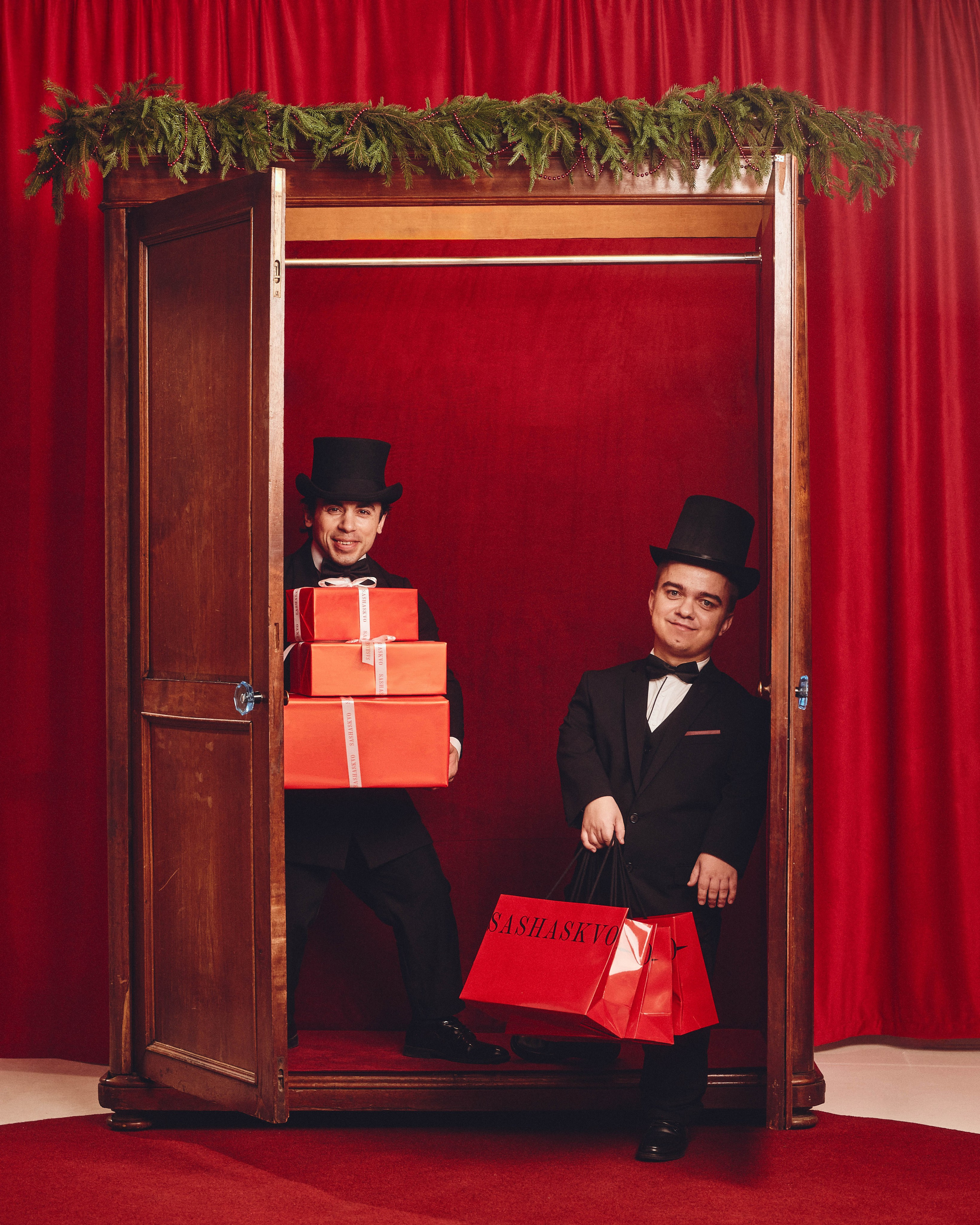 Аксёнова Оля — сет-дизайнер, художник-постановщик, Москва