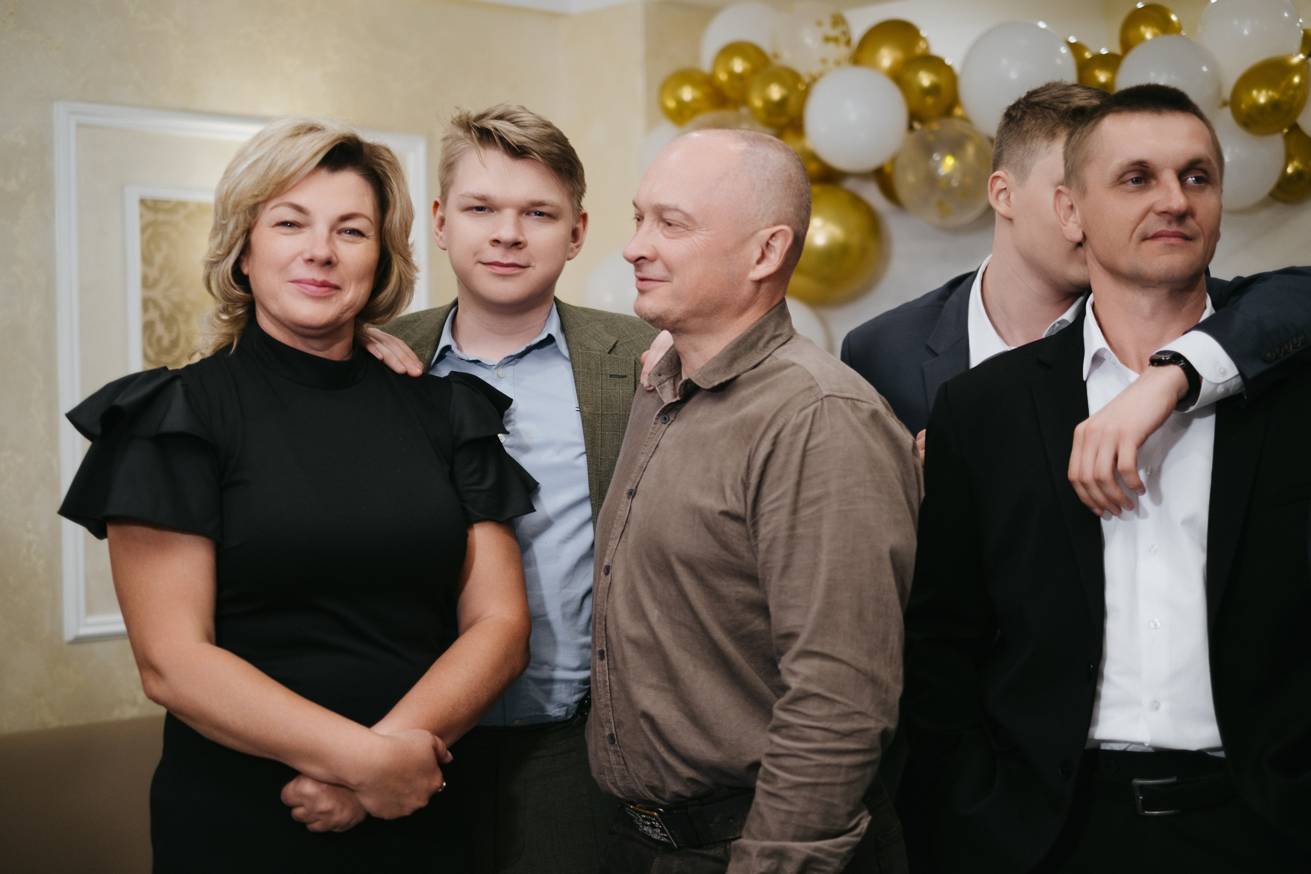 Выпускной 11 класс школы № 30. Свадебный и репортажной фотограф Денис Ожигин в Краснодаре и Краснодарском крае