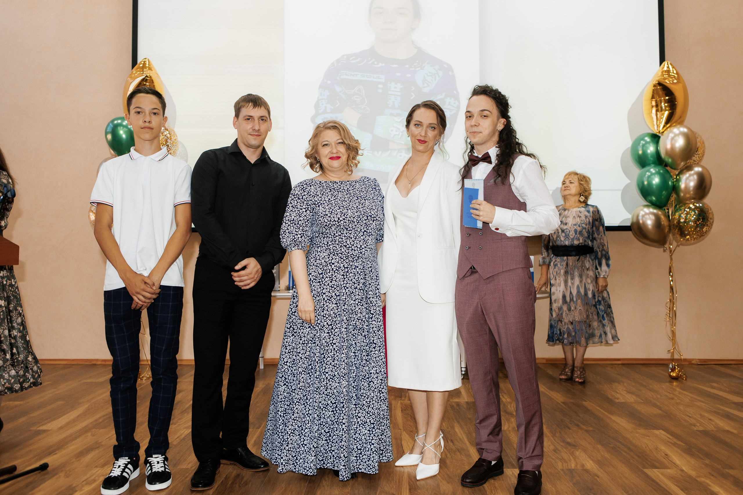 Выпускной Гимназия 12 2024 г. Свадебный и портретный Фотограф в Липецке Дмитрий Котюков