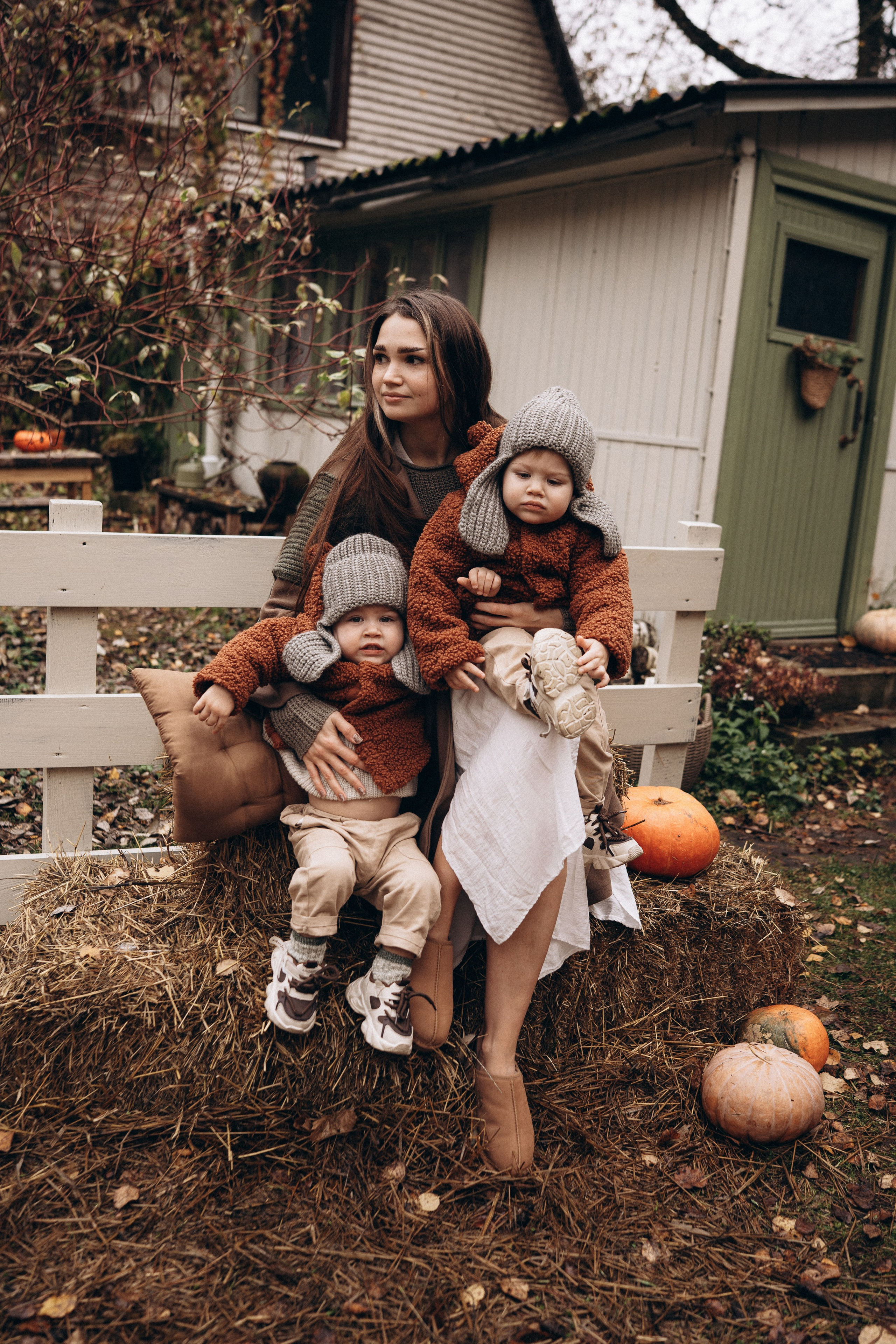 Яна и Ильсур, загородная Фотостудия. Фотограф Новорожденных в Москве. Семейные истории в стиле LIFE
