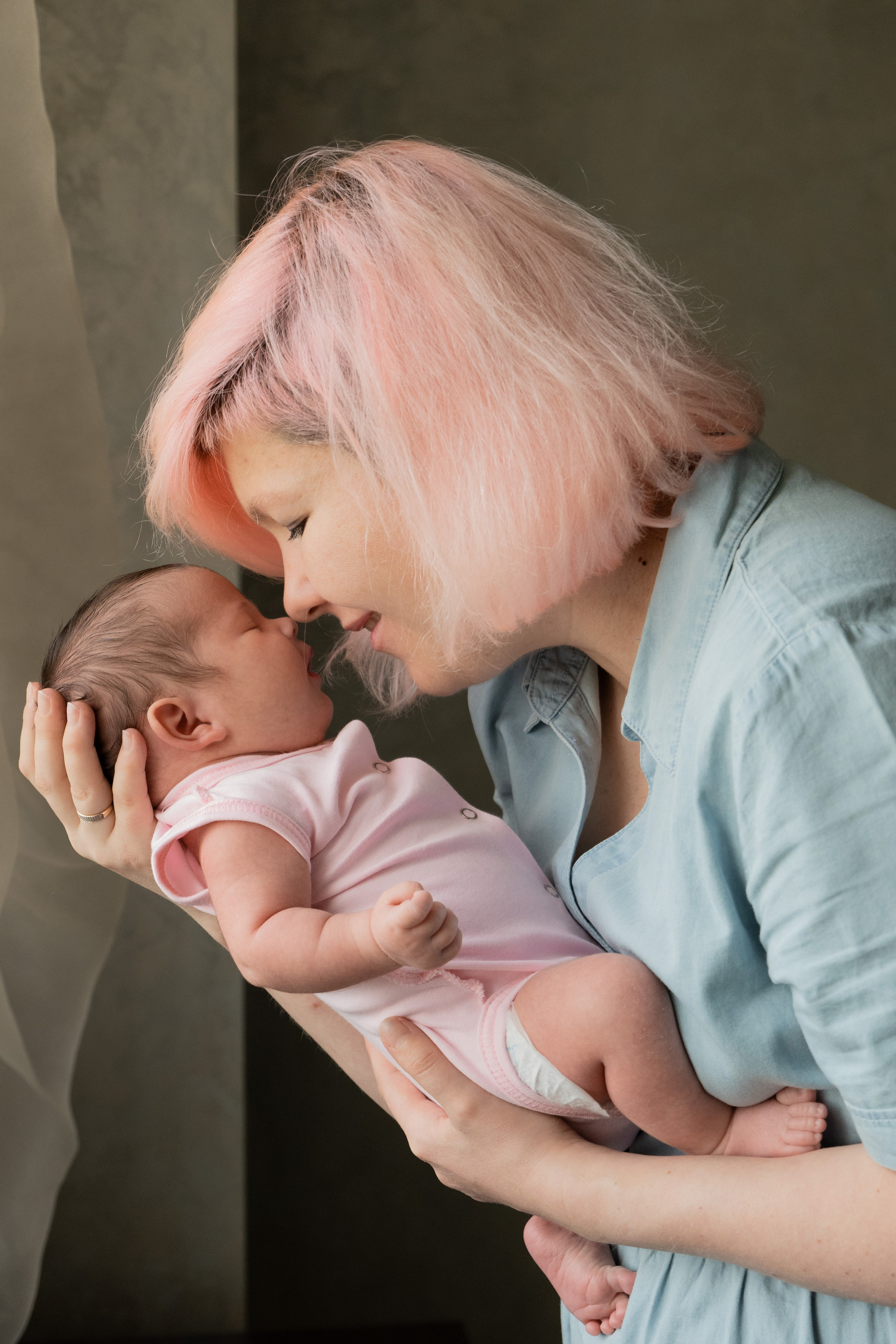 Домашняя фотосессия с новорожденным. Фотограф видеограф Ольга Василевская