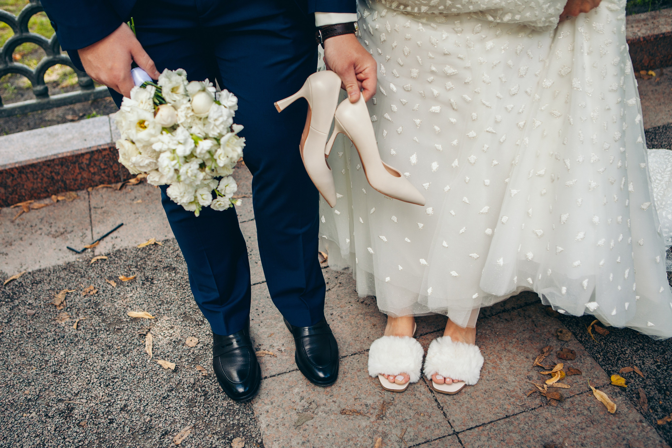 Свадебная фотосессия в отеле hartwell hotel и на патриарших прудах. Фотограф Ольга Ефремова