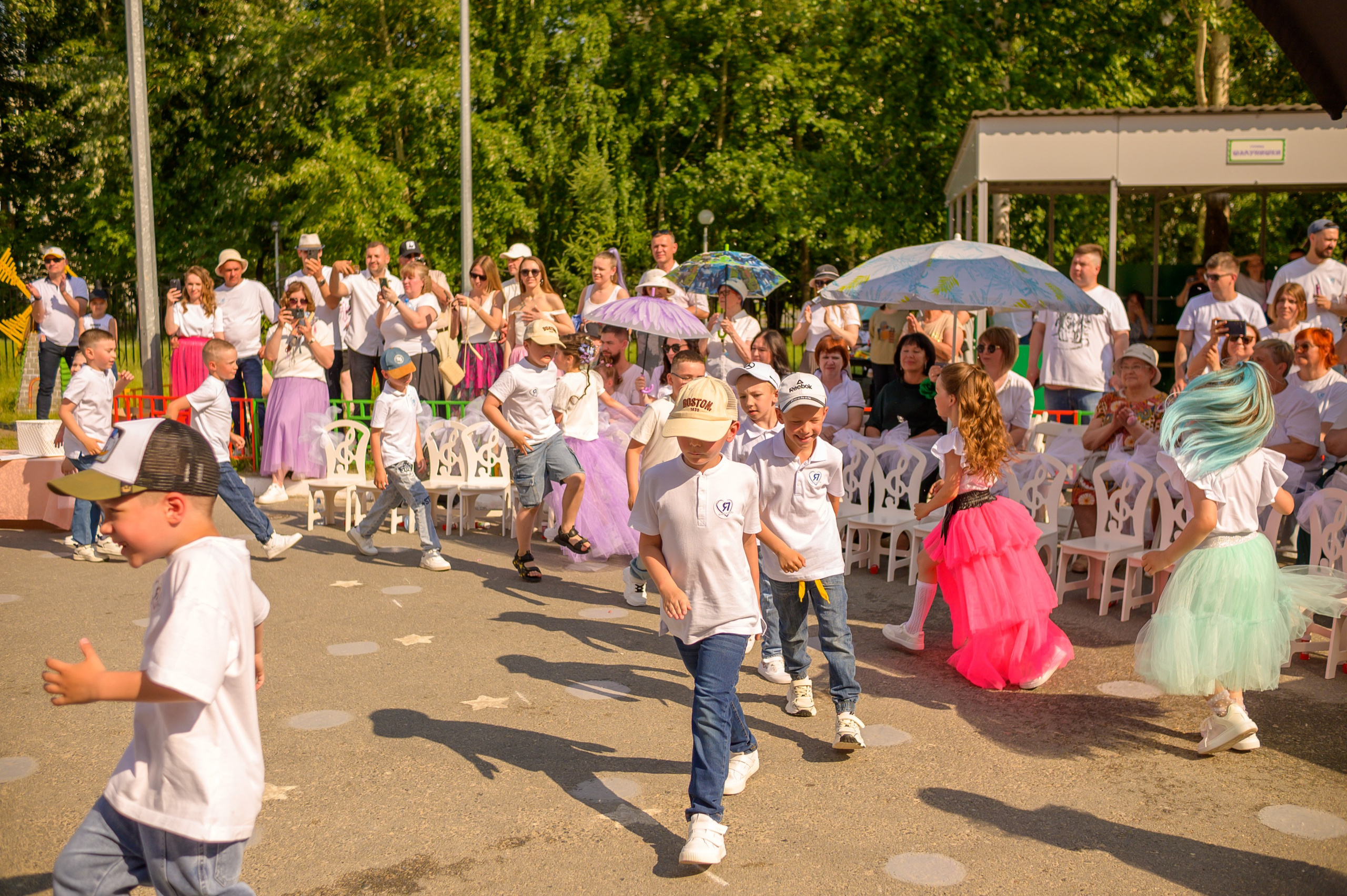 Репортаж выпускного группа «Фантазёры» 3 садик. Фотограф новорожденных, семейный детский в Тюмени Татьяна Морозова