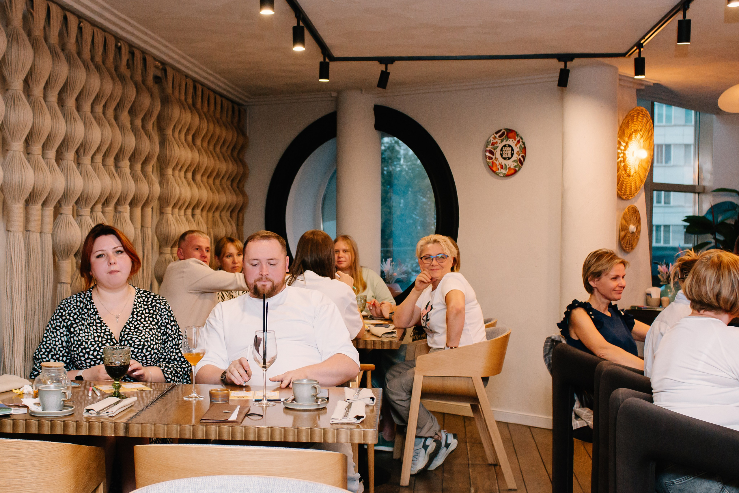 1 год ресторану Аджикинежаль. Фотограф в Челябинске Любовь Денисенко