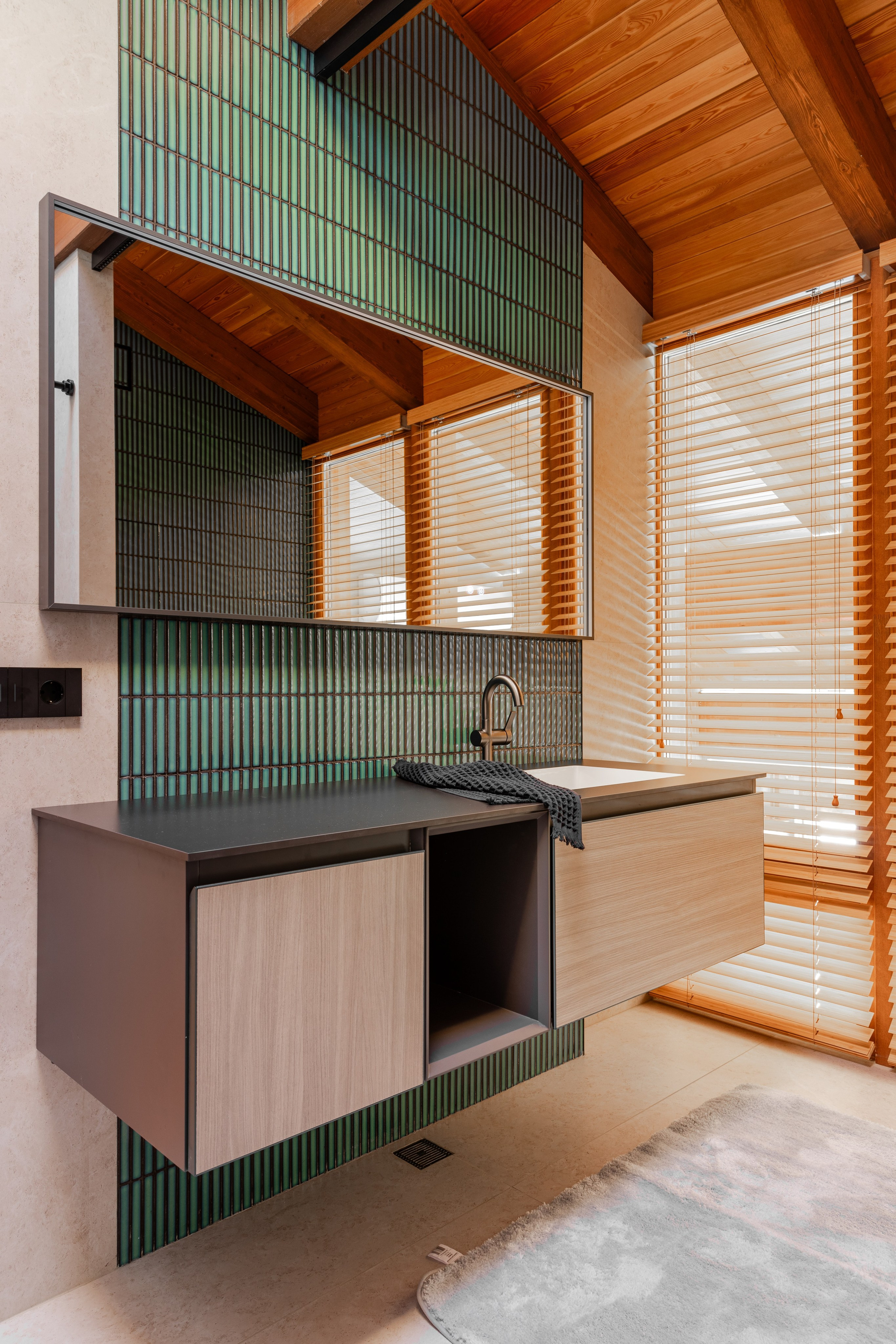 Интерьерная фотосъёмка загородного дома площадью 300 кв м в п. Эстосадок. Интерьерный фотограф Москва