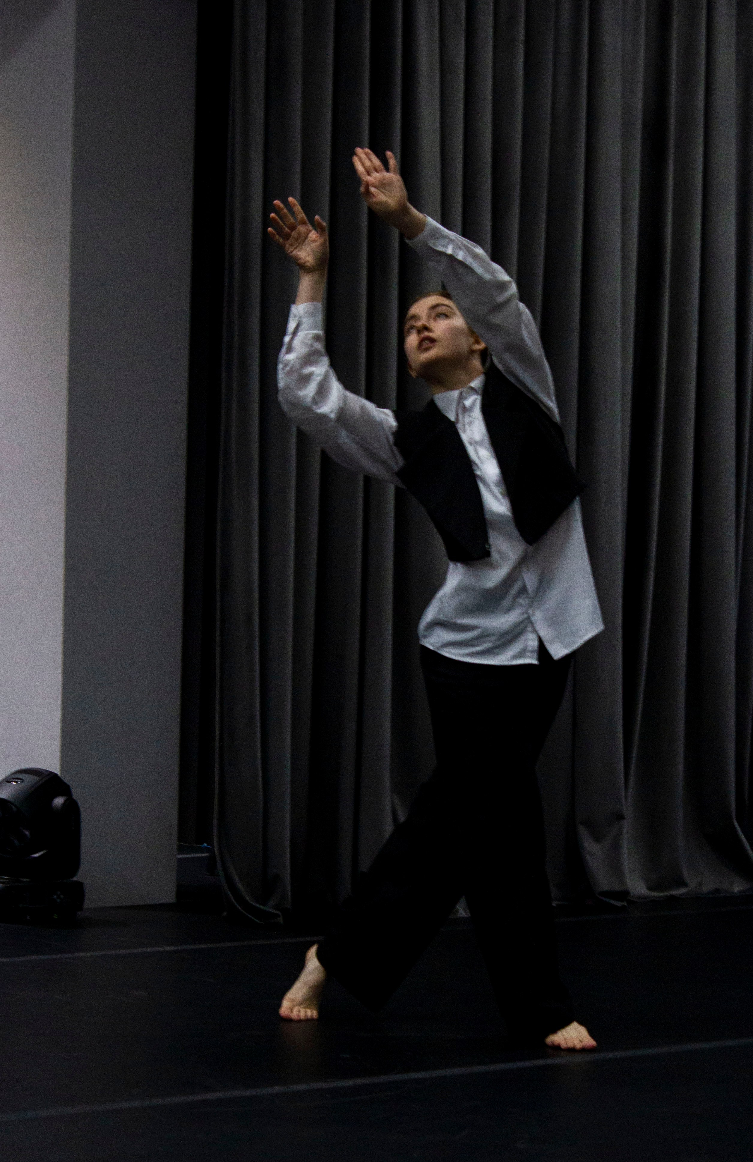 День современной хореографии в Екатеринбургской академии современного искусства