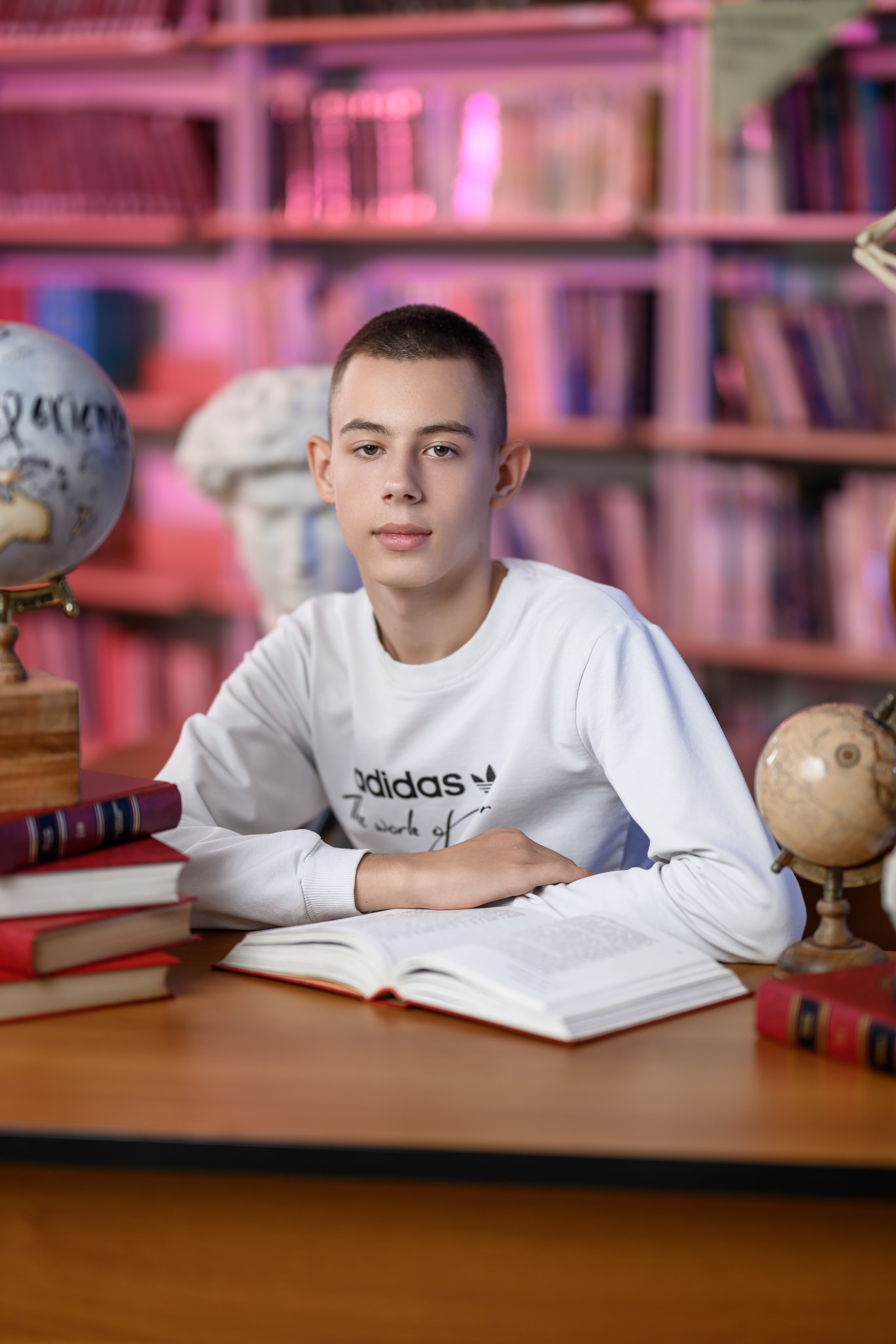 9 класс библиотека. Свадебный фотограф Белгород Валуйки Старый Оскол Воронеж