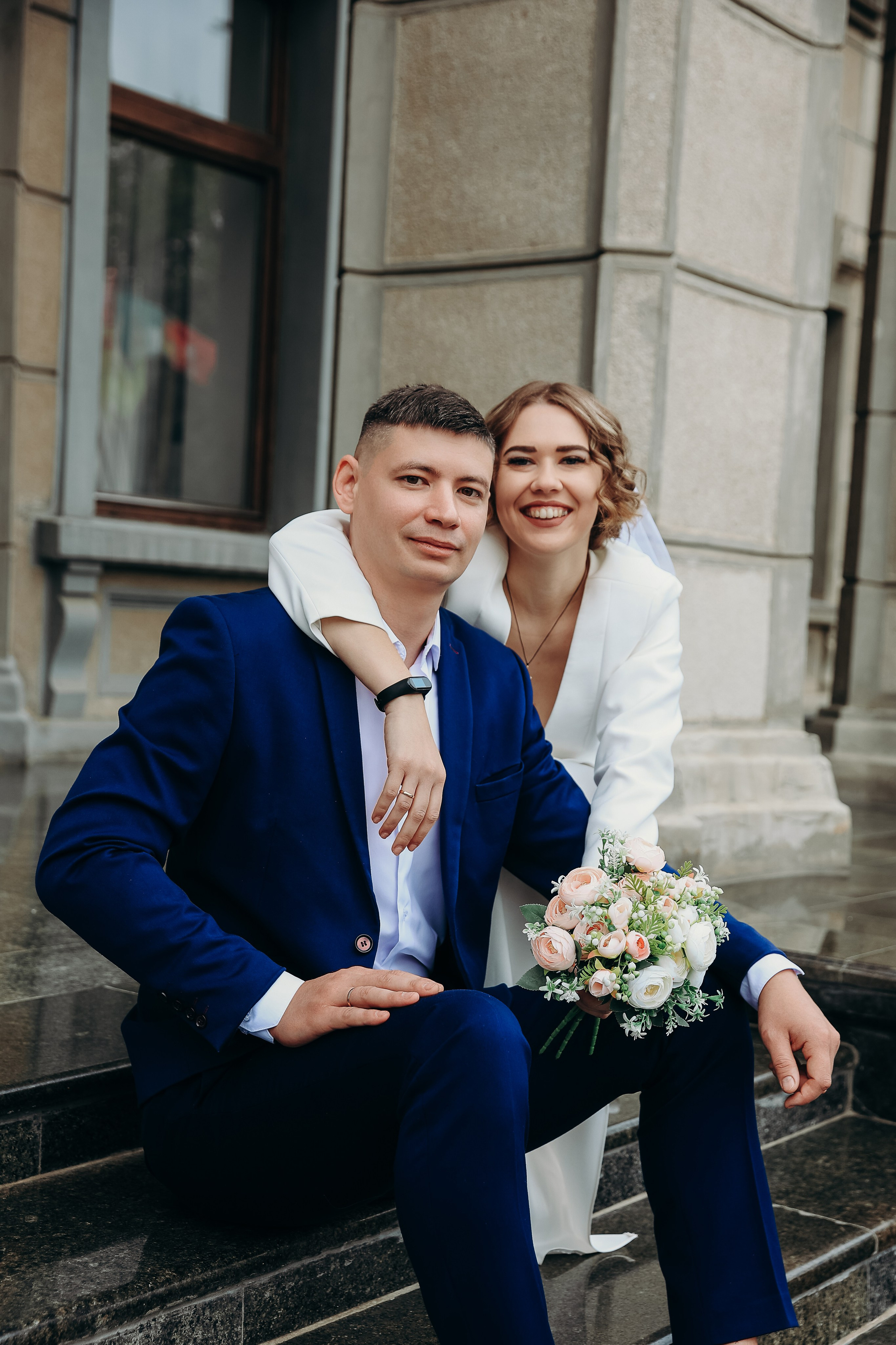 Свадебная прогулка в Екатерининском сквере 25.10.2024. Свадебный и семейный фотограф Виолетта Сидельникова. Краснодар, Россия, Беларусь, Европа