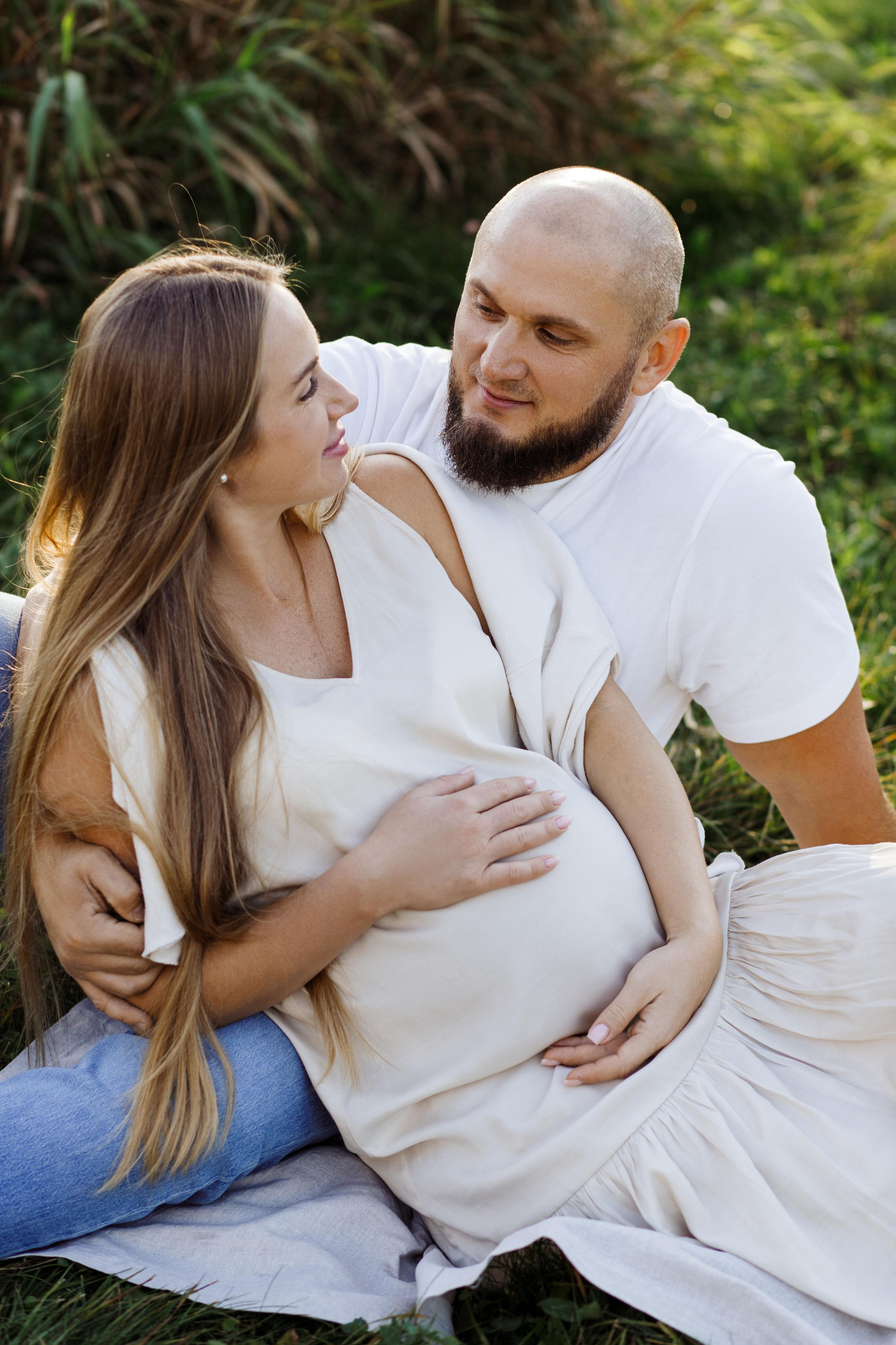 Фотосессия беременности в Мещерском парке. Фотограф Александра Сыщенко