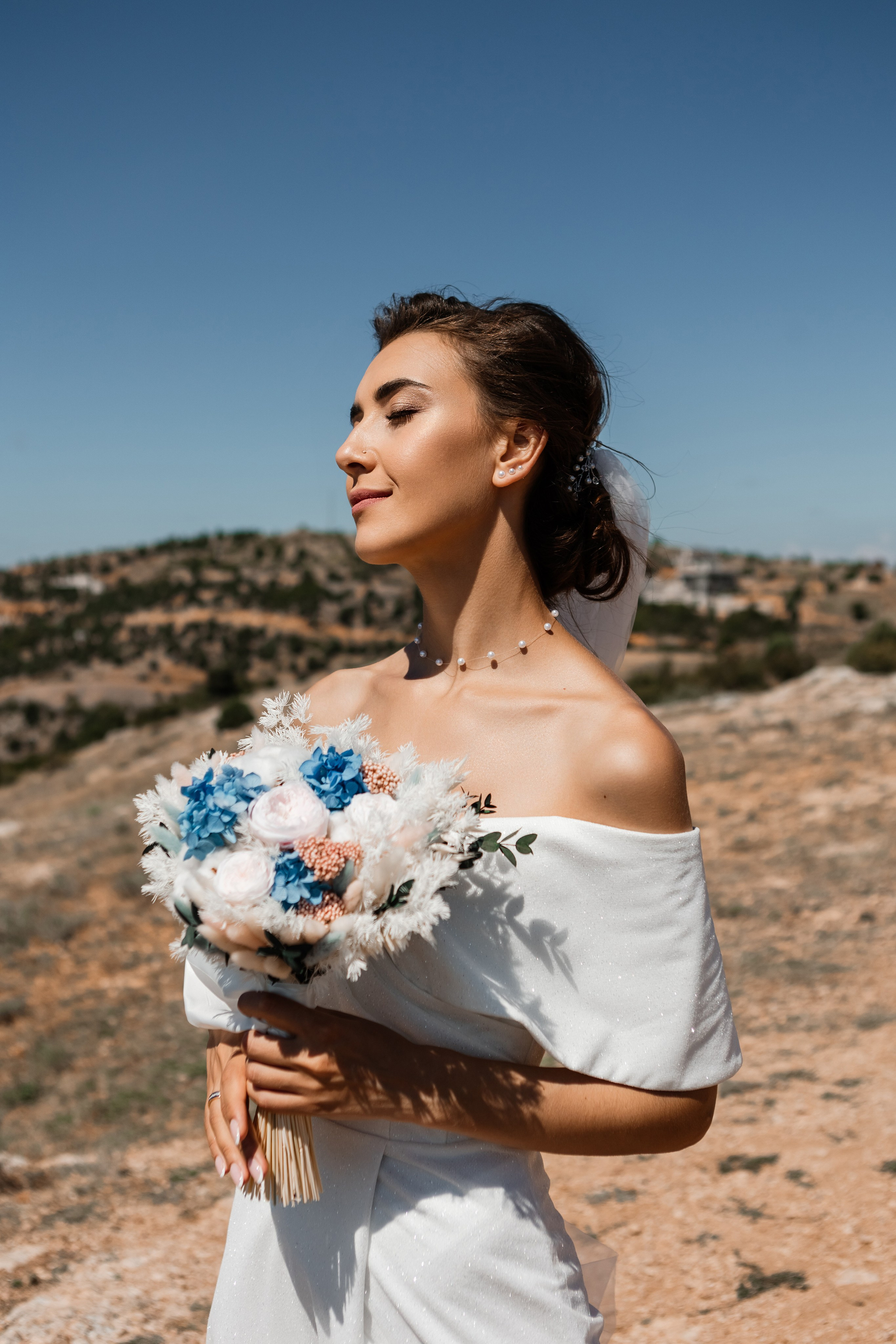 Свадебная съёмка в Балаклаве в крепости Чембало. Свадебный фотограф, фотосъемка в Крыму, Севастополе, Симферополе, Ялте