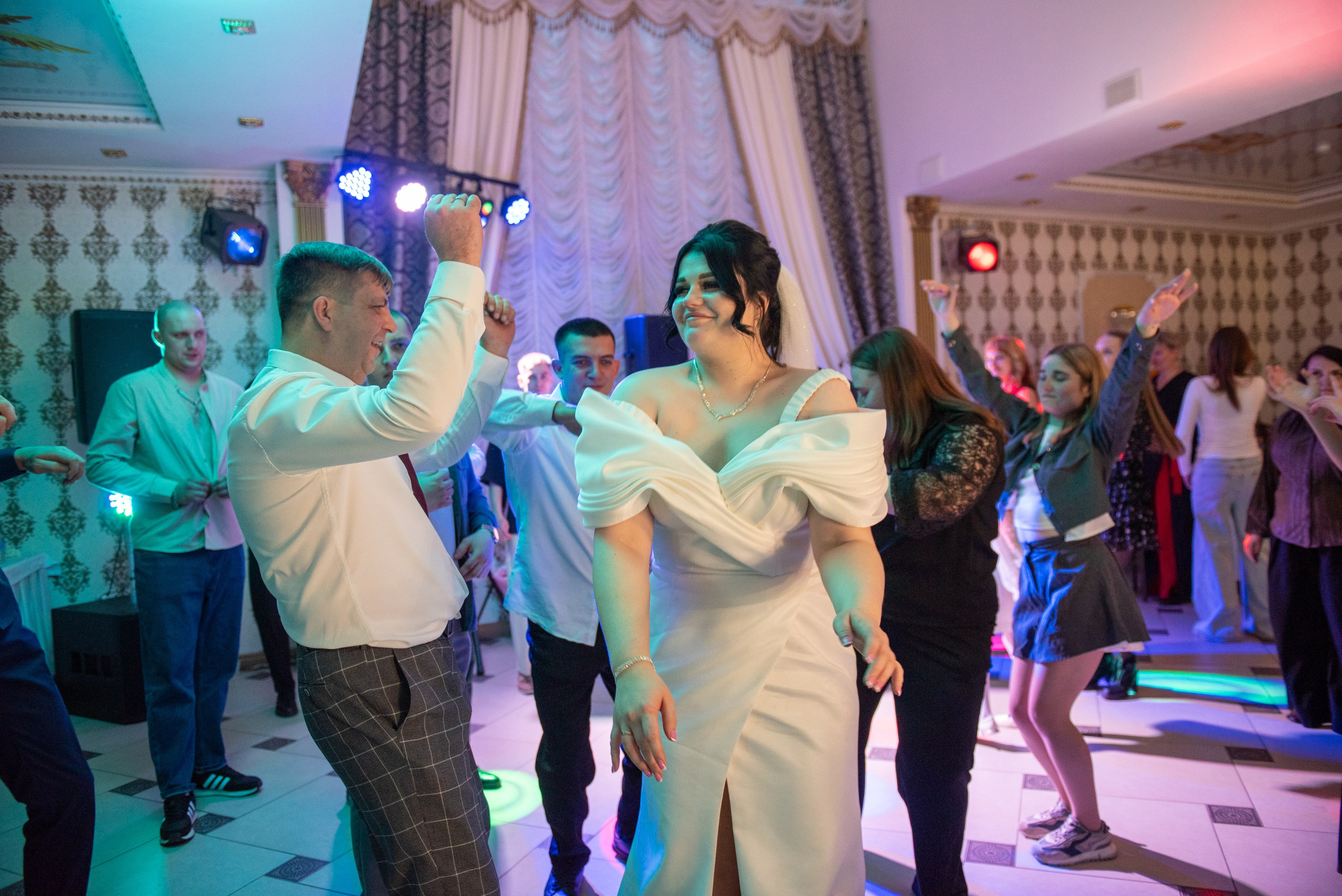 Свадебные фотосессии в Брянске. Love story в Брянске. Свадебный фотограф Брянск