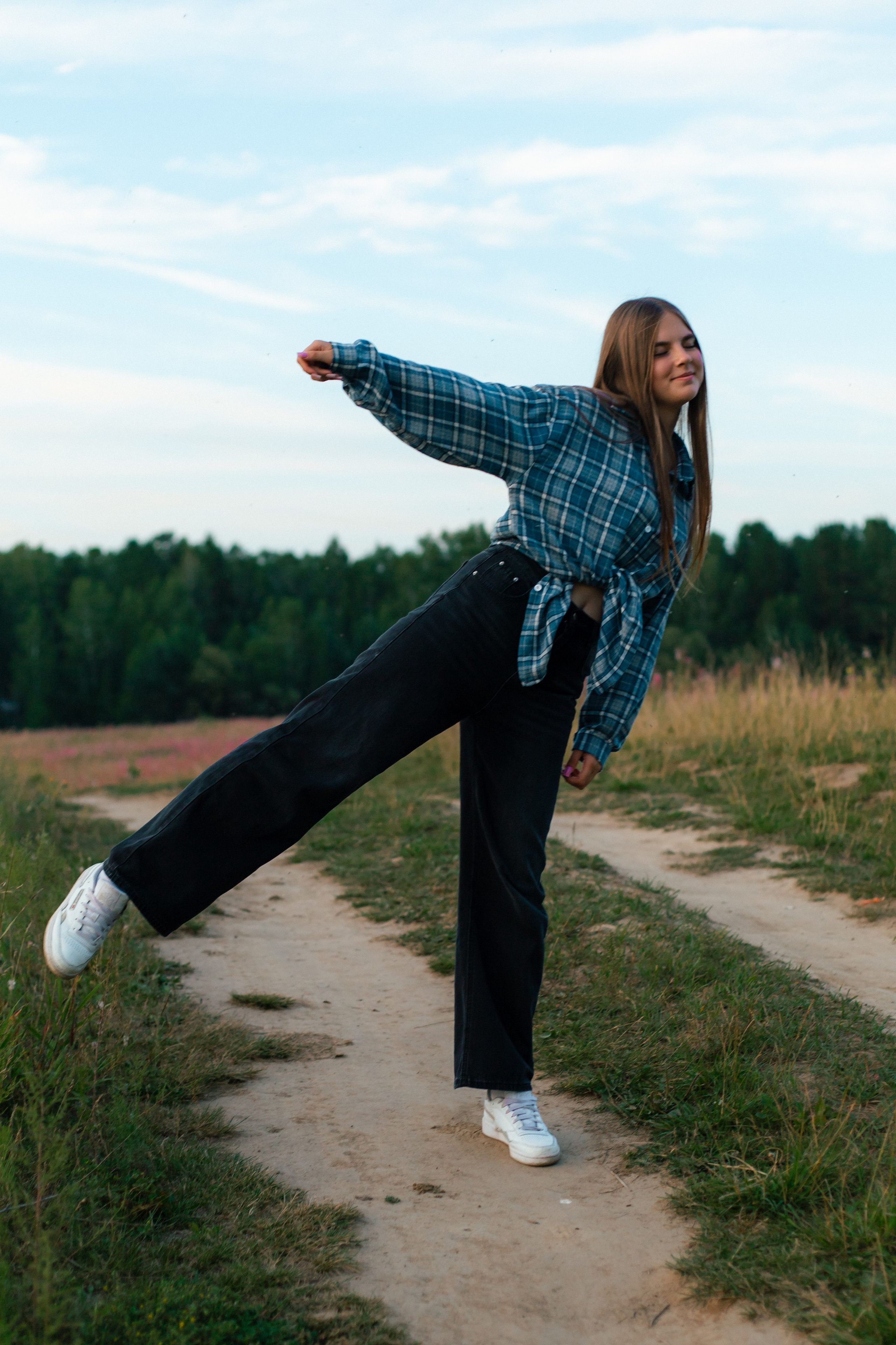 Портретная съёмка на природе в Ангарске. Фотограф Ангарск Александра Зарубина