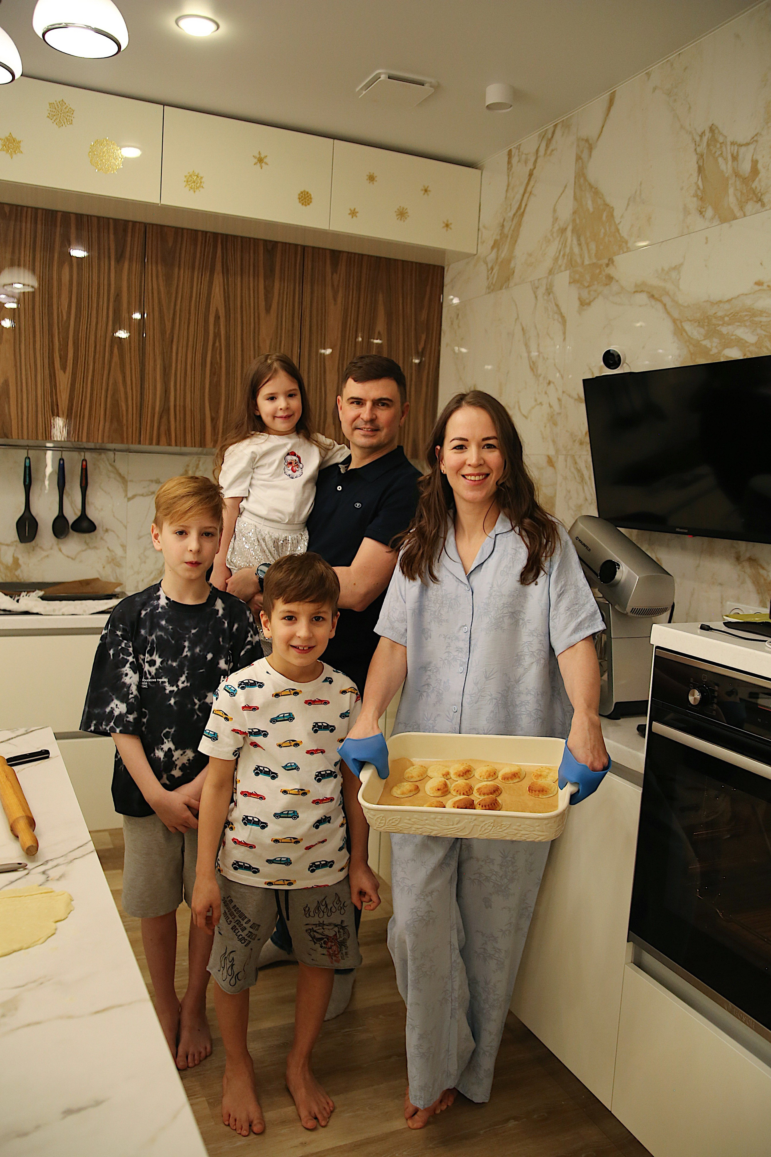 Хисамовы. Домашняя съемка. Фотограф Пирумян Анна. г. Сургут, г. Воронеж