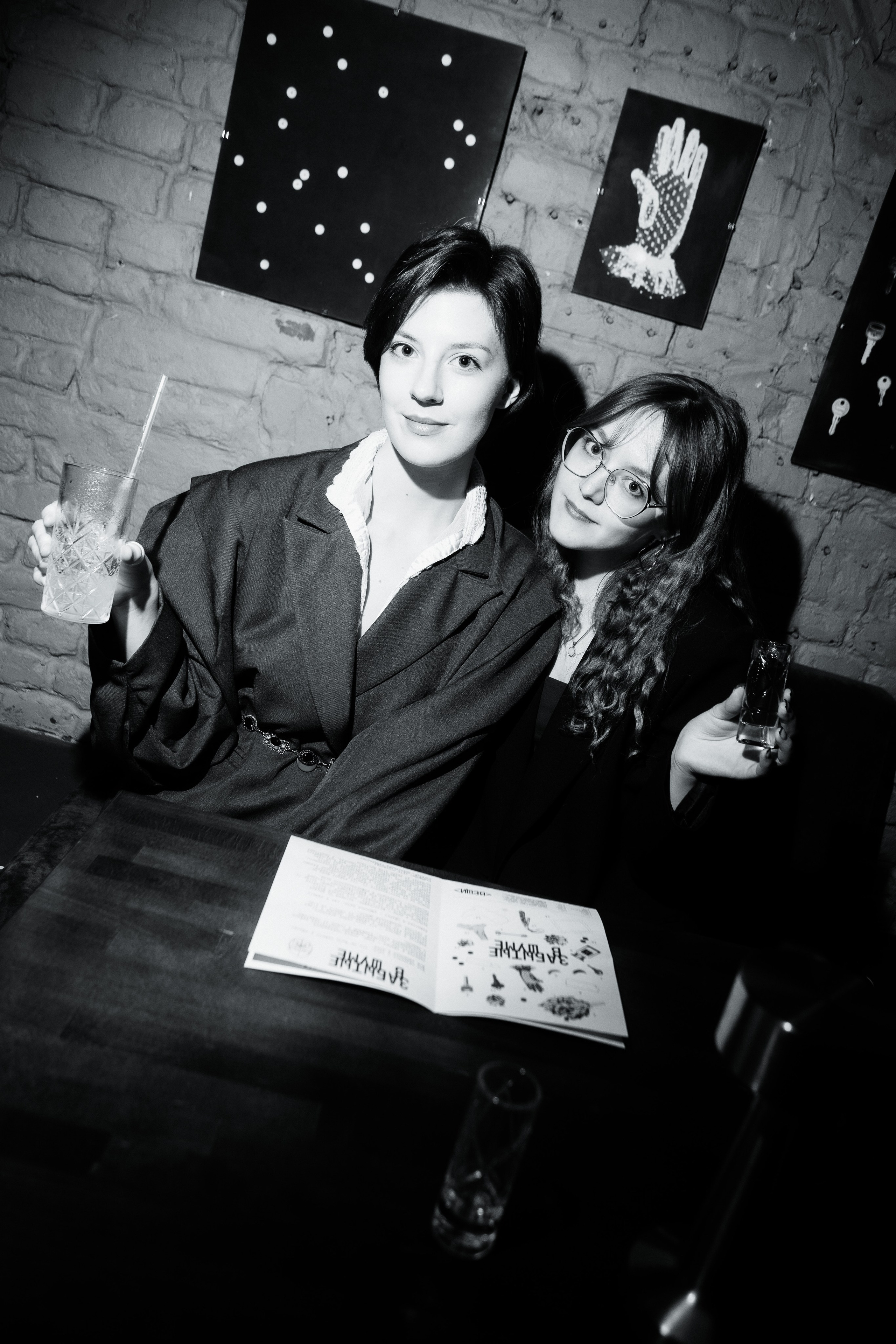 Have you seen these men? | Вечер в ШУМЕ. Портретный и репортажный фотограф Настя Куприянова