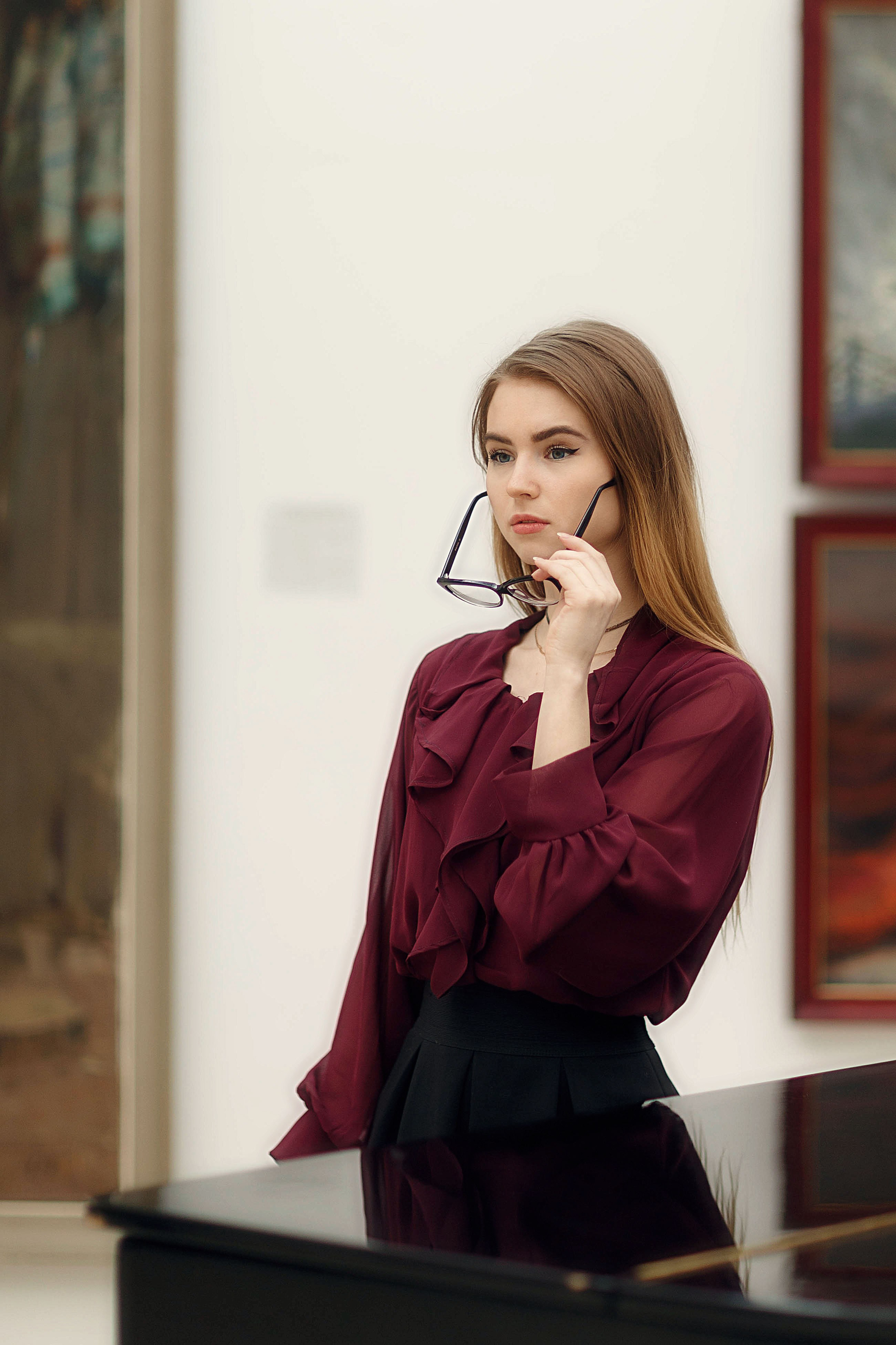 Фотосессия с Машей в Чувашском художественном музее. Портретный и репортажный фотограф в Чебоксарах Андриян Чаркин