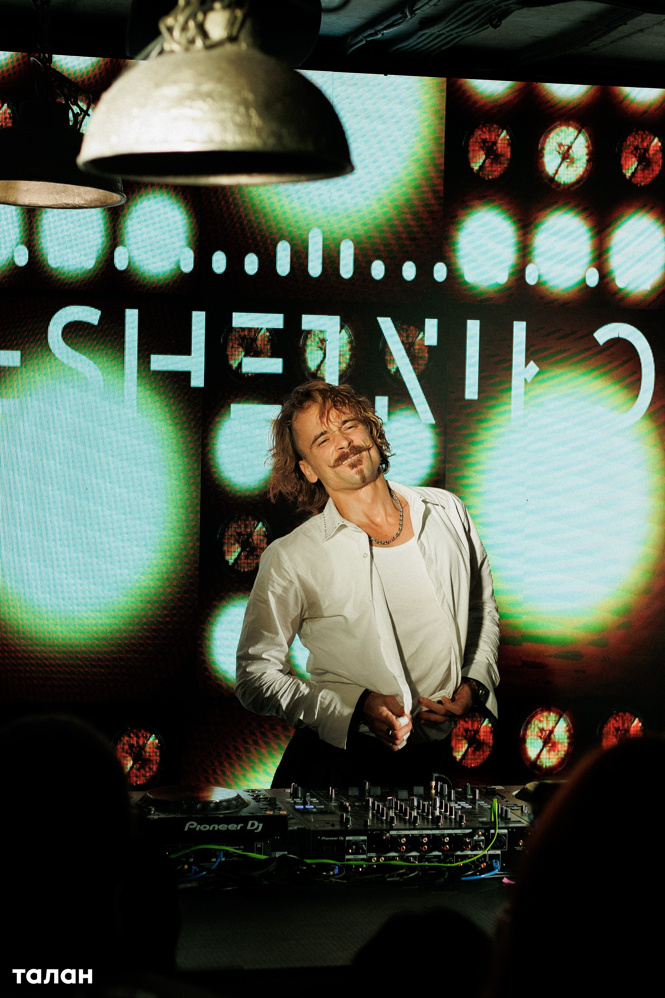 ВИНОТЕКА [бар+магаз] — BIRTHDAY PARTY. СВОИ. ФОТООТЧЕТЫ-СОБЫТИЯ-МЕСТА