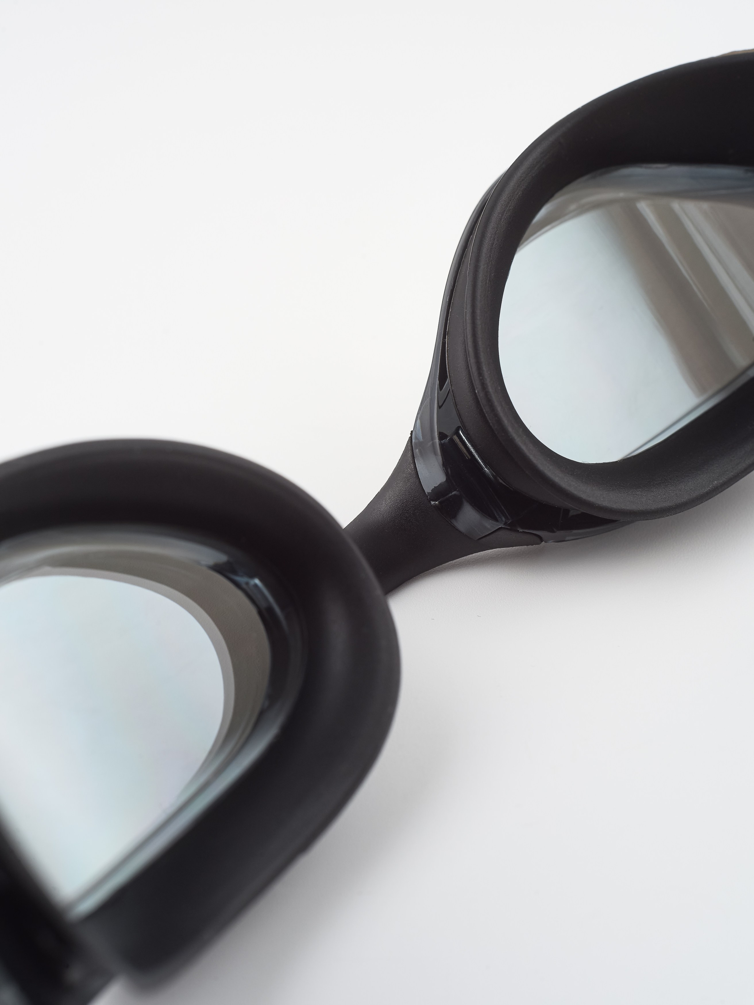 Фотосъемка очков. Предметный фотограф, инфографика и видео в Санкт-Петербурге