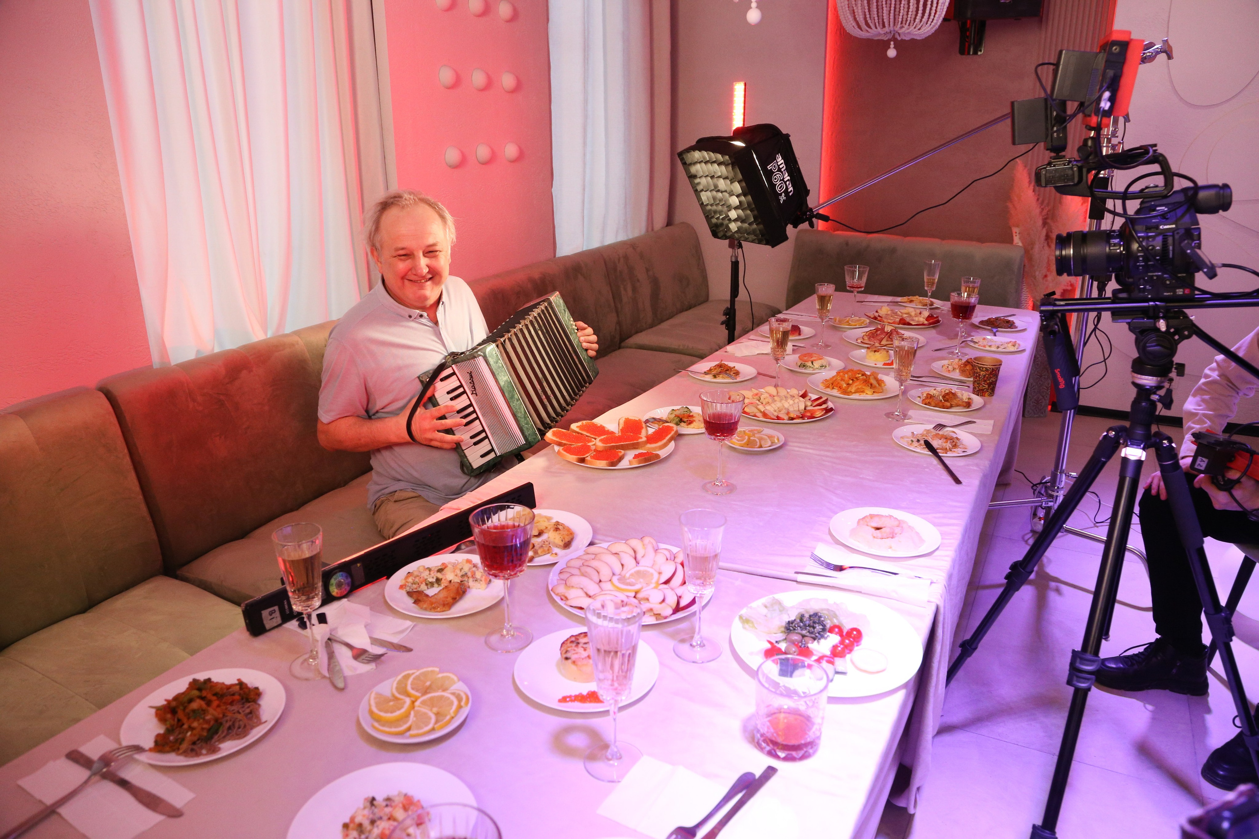 Клипы и Кино. Сергей Кошкин ВИДЕООПЕРАТОР, ОПЕРАТОР-ПОСТАНОВЩИК, ВИДЕОГРАФ