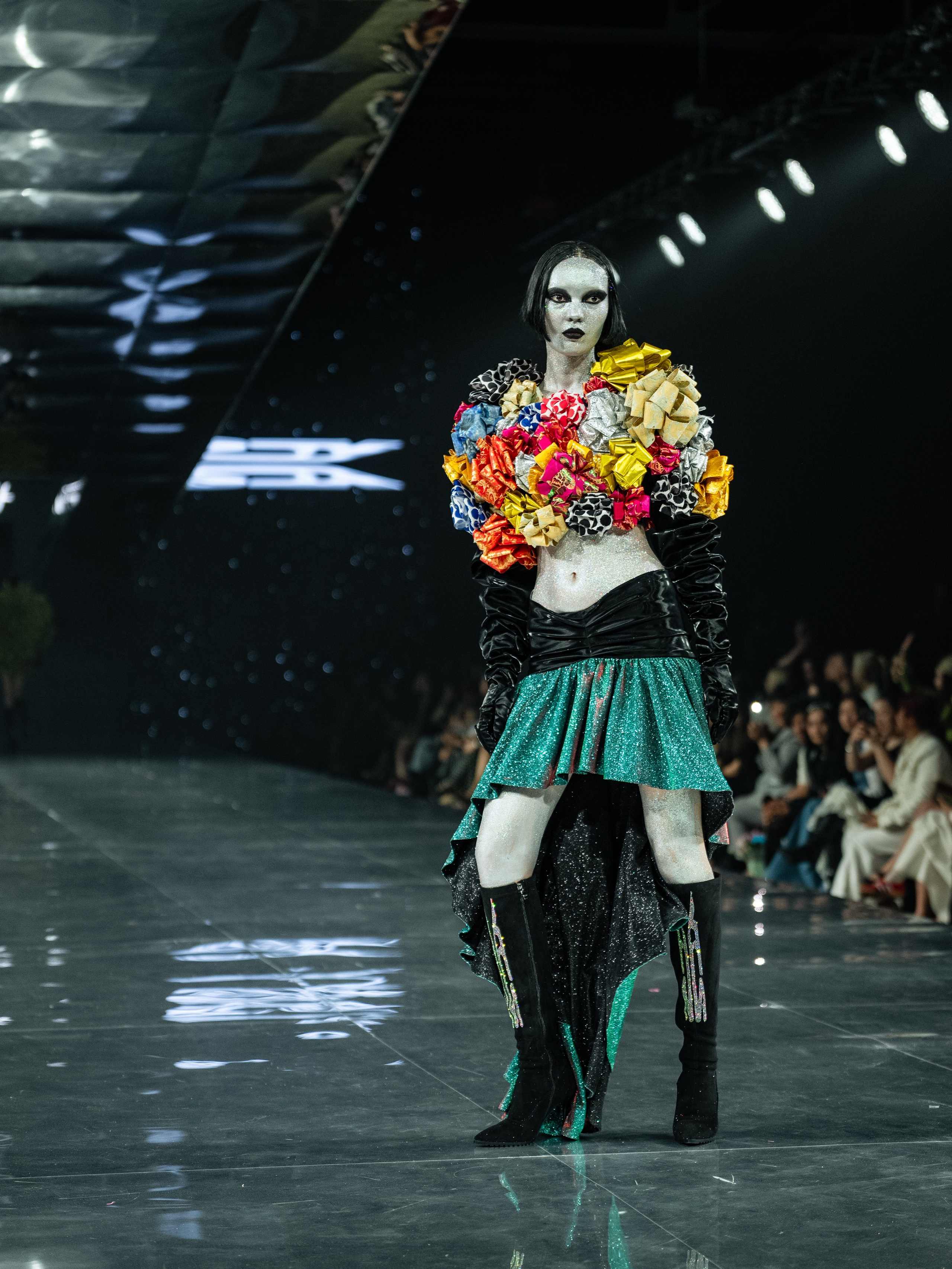 Visa Fashion Week YESYES. Сайт Алматинского НЮ АРТ, будуар и фэшн фотографа Дениса Карпенко