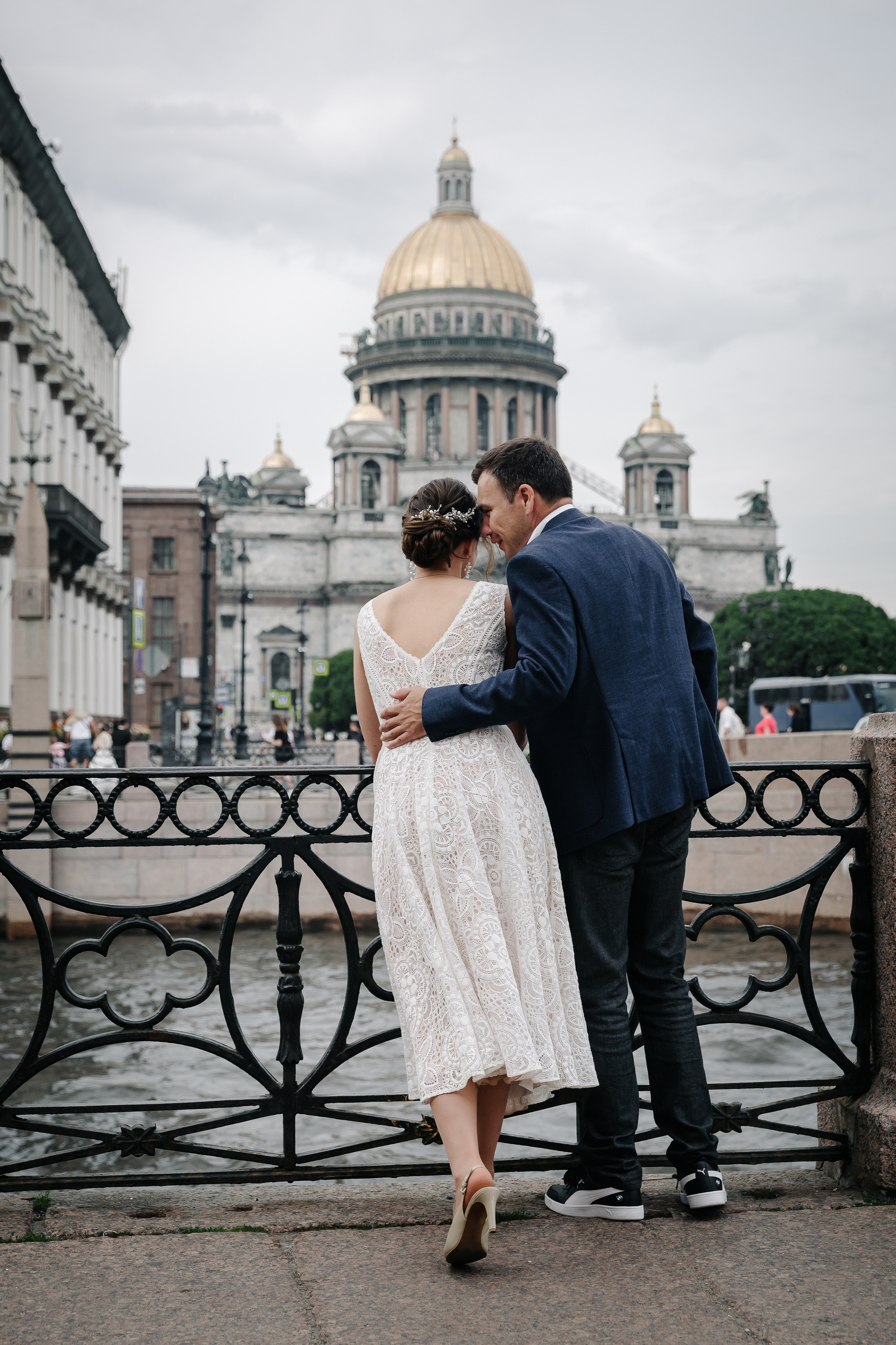 ДВОРЕЦ № 1 | Июль, Исаакиевская площадь. Свадебный фотограф в Санкт-Петербурге Полина Корзухина