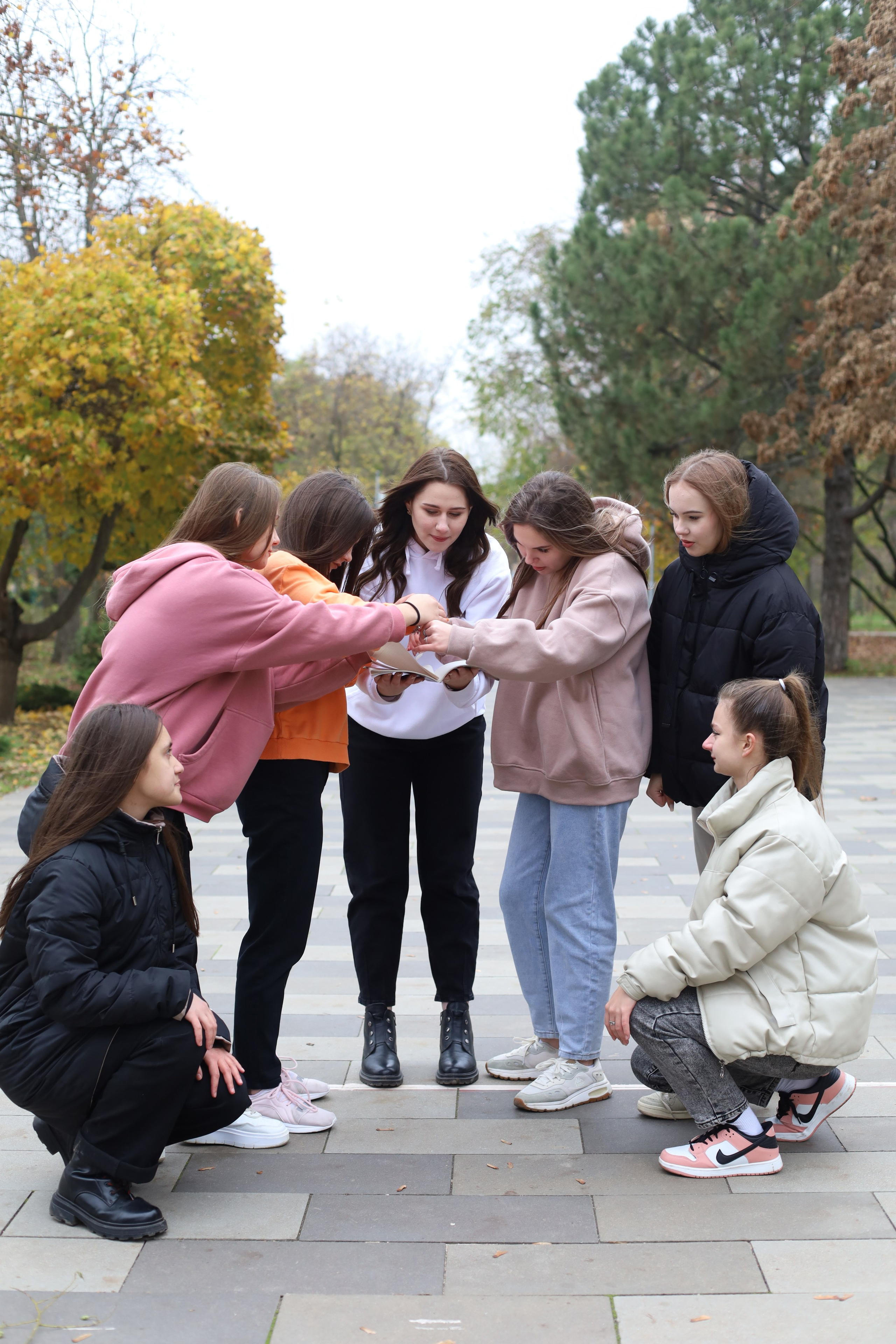ФОТОСЕССИЯ ДЛЯ ВЫПУСКНИКОВ 35 ШКОЛЫ Г. ТАГАНРОГА. Выпускные альбомы в Таганроге и Ростовской Области