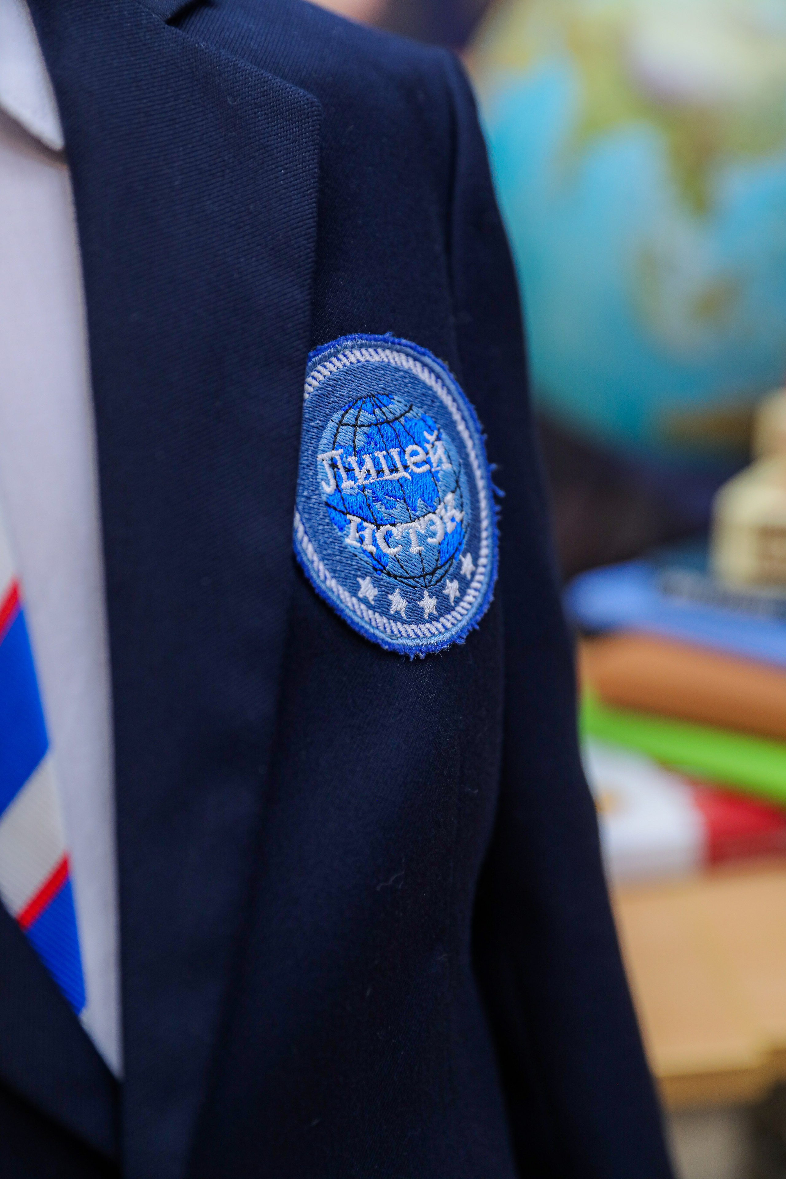 ЛИЦЕЙ ИСТЭК. Photographer Viktoriya Markushina «My world throug»