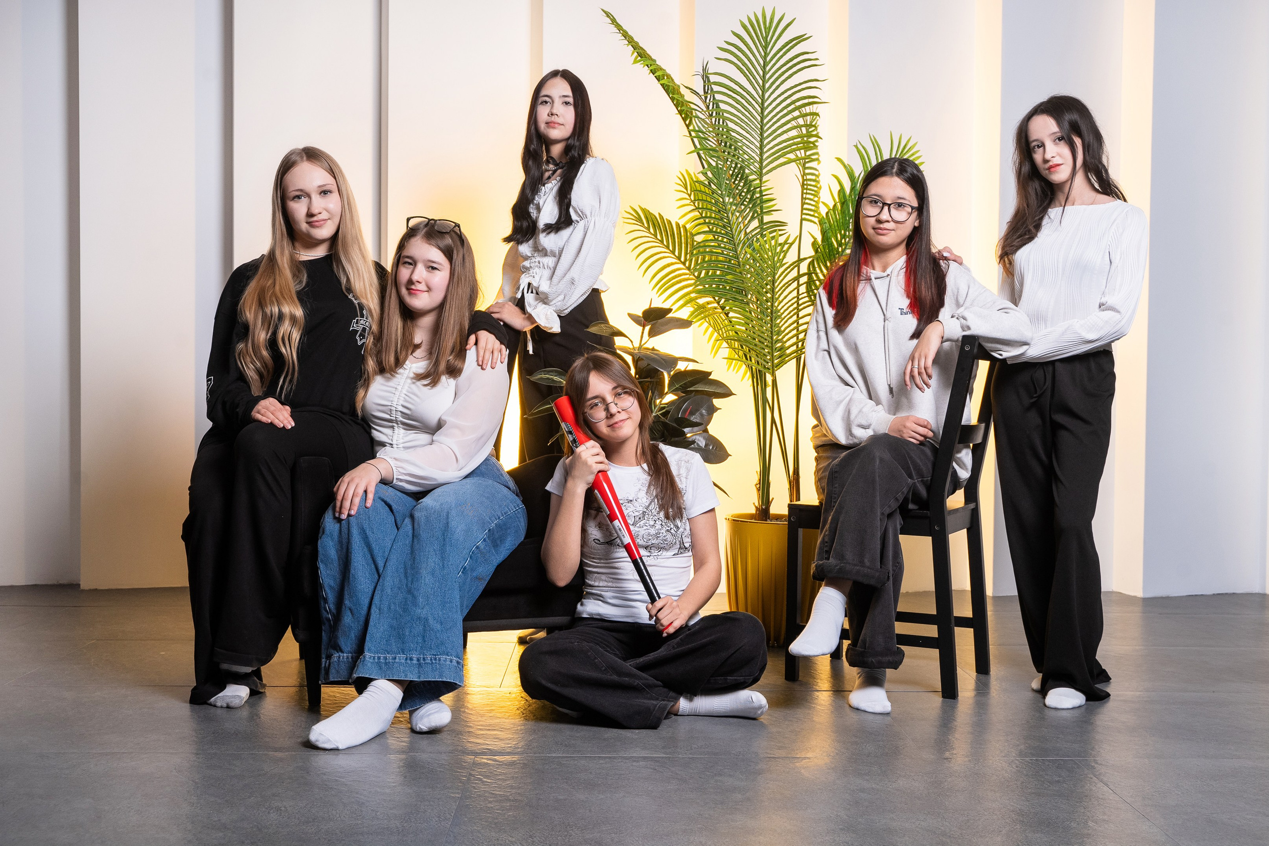 Выпускная фотосессия в фотостудии. Выпускные альбомы Нижнекамск Набережные Челны Фотостудия Небо