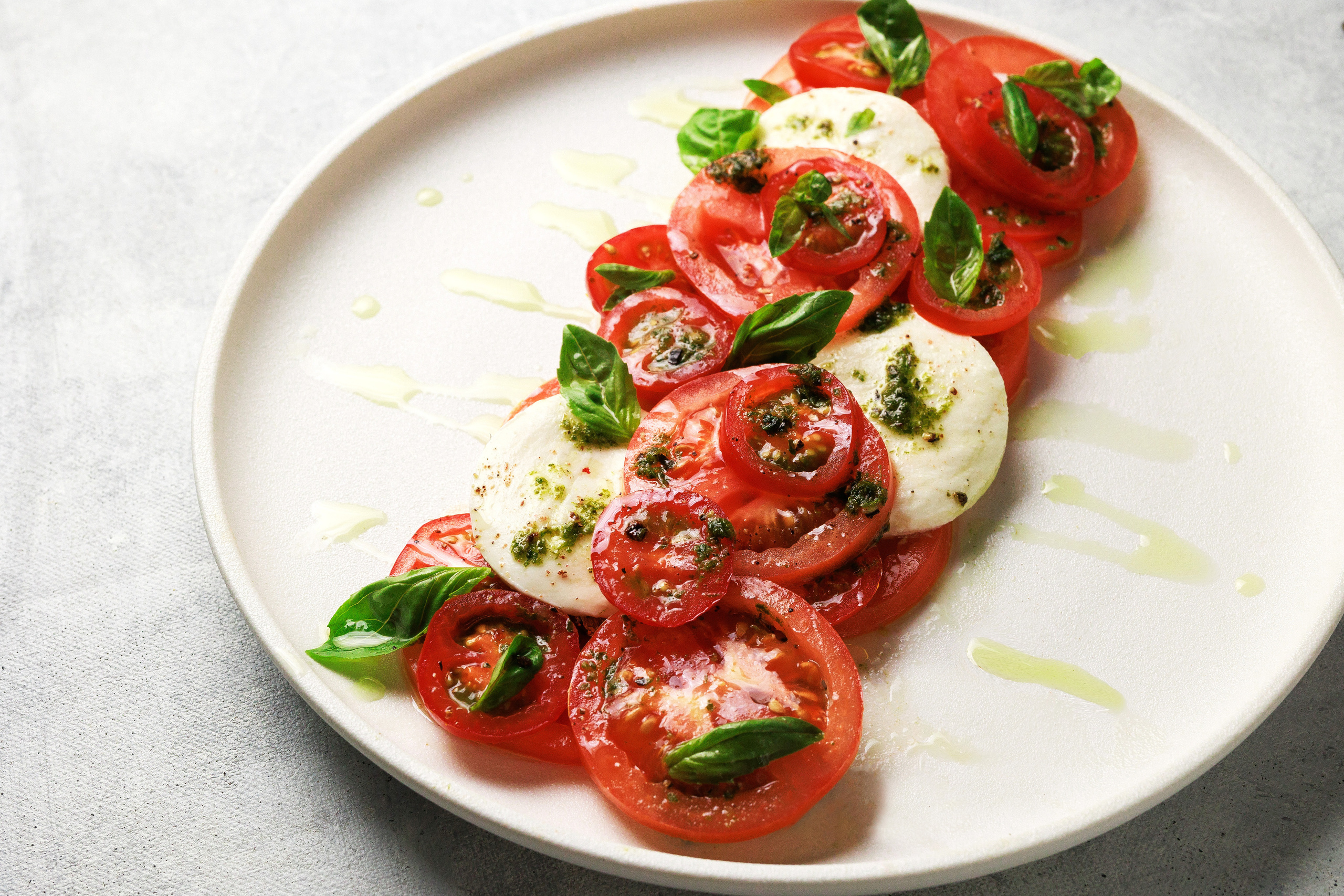 фудфотограф казань, каталожная фудсъемка , фудфото для меню сайта, меню пекарни, имиджевая фудсъемка,  фудсъемка для соцсетей , фудсъемка доставки еды, салат капрезе