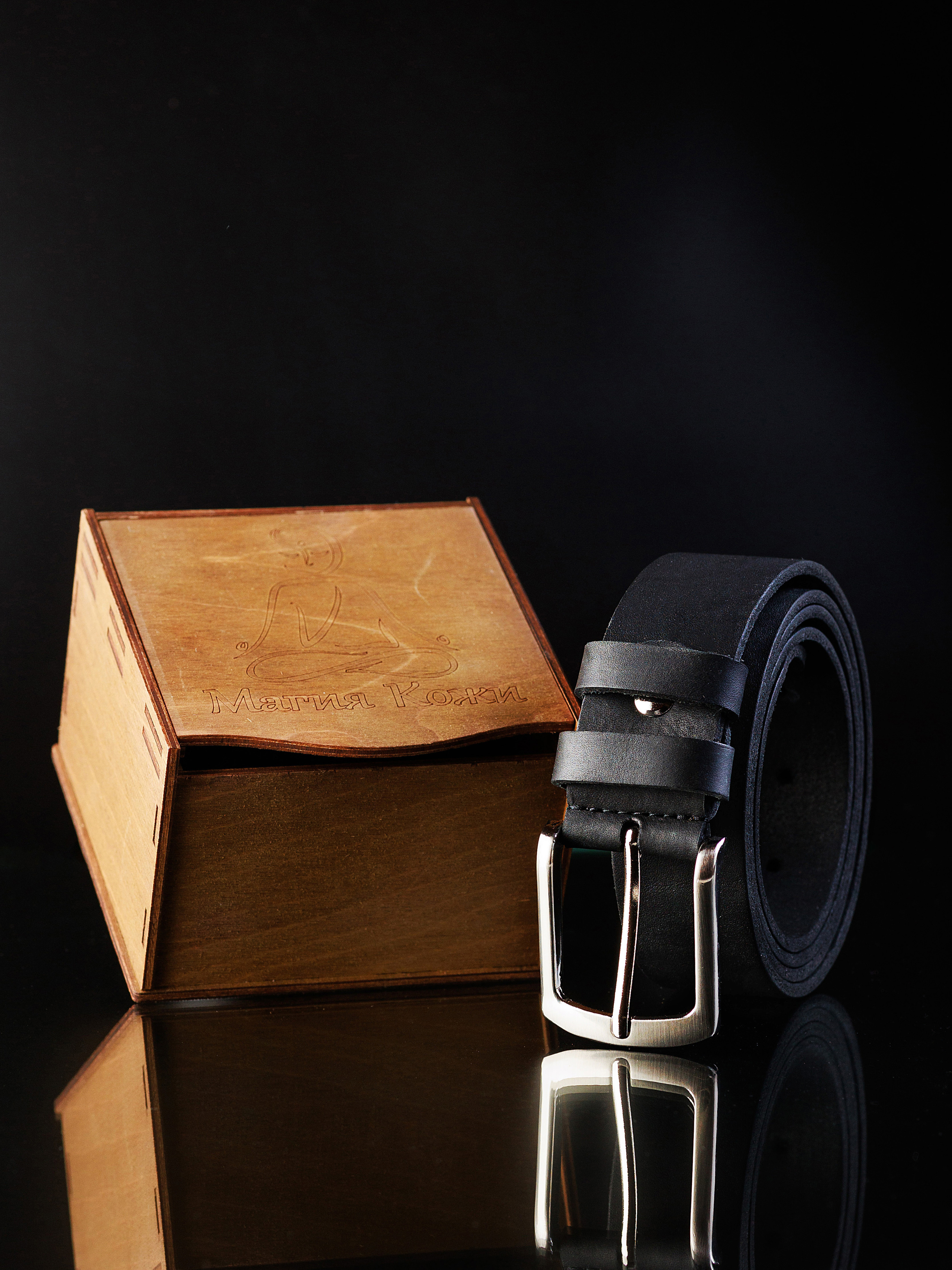 Имиджевая предметная фотосъемка ремня мужского черного, предметный фотограф казань, каталожная съемка 