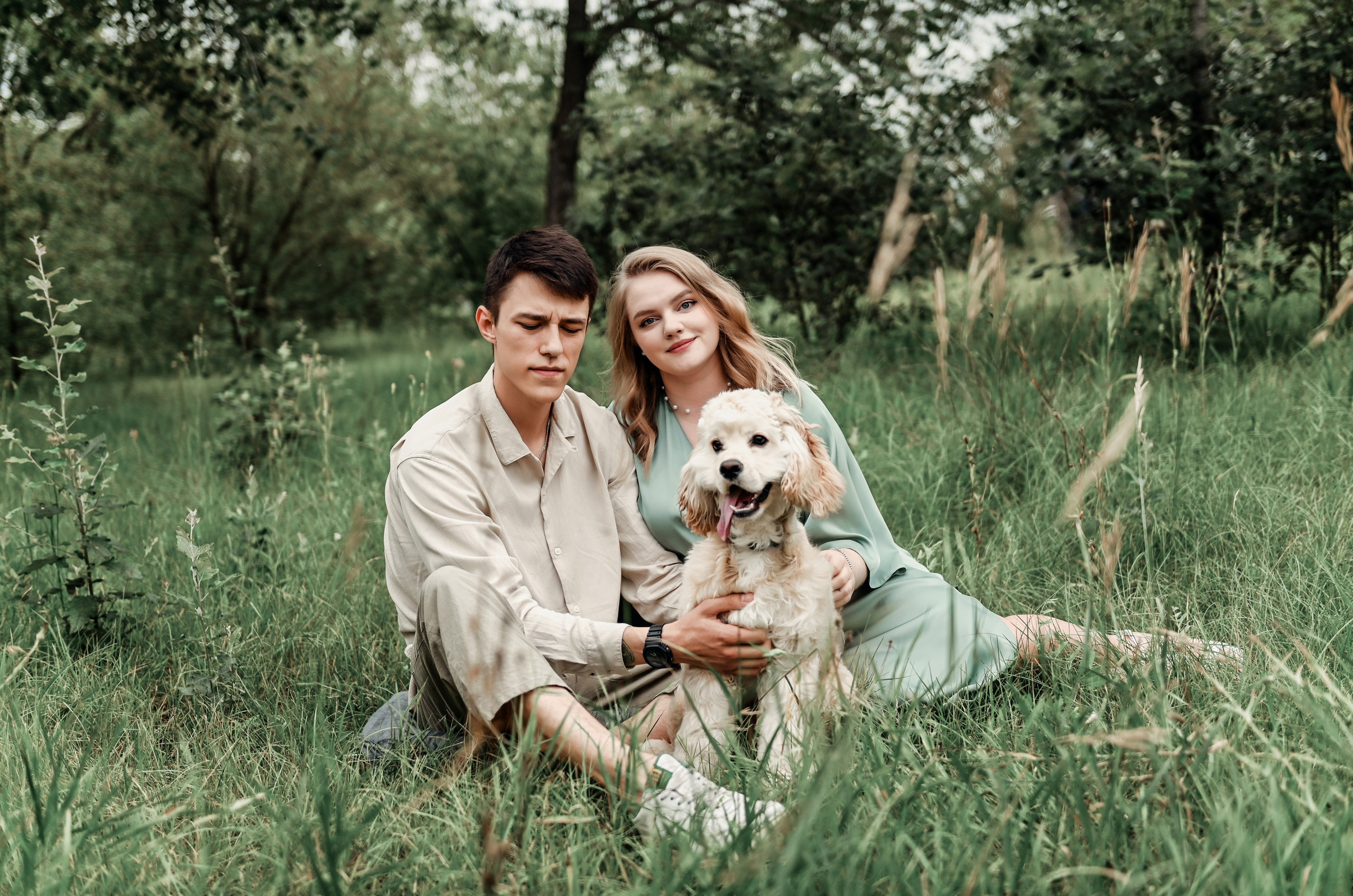 Love story прогулка вместе с песиком))). Свадебный, семейный, детский, контент фотограф в Омске Максим Ильин